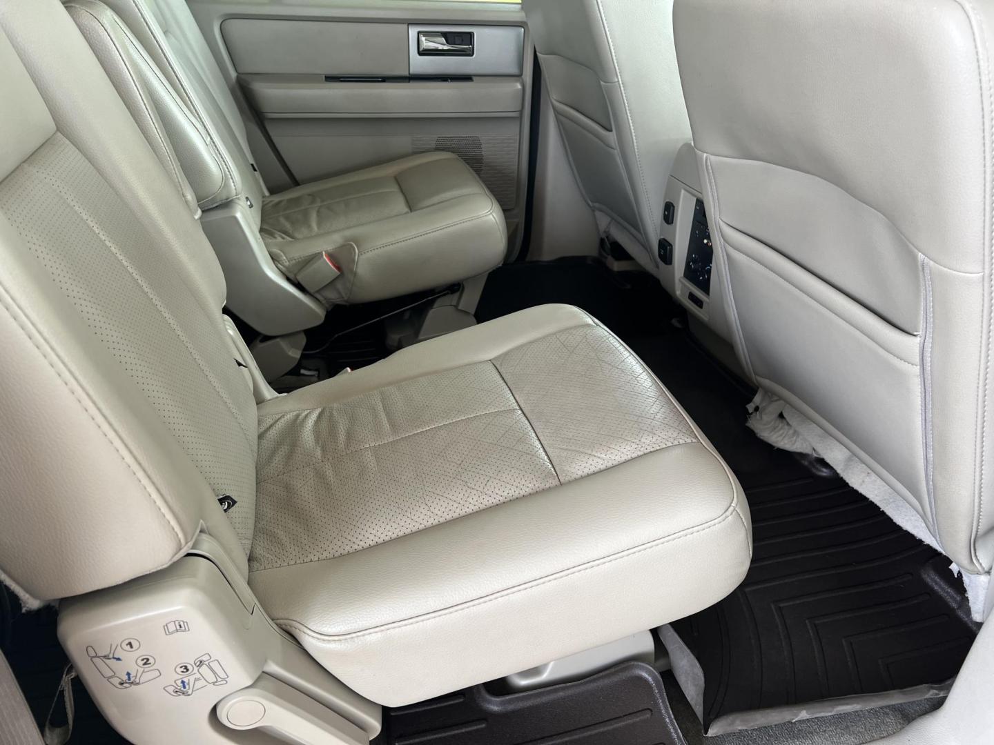 2013 White /Tan Ford Expedition Limited (1FMJK1K58DE) with an 5.4L V8 SOHC 16V FFV engine, 6-Speed Automatic transmission, located at 4520 Airline Hwy, Baton Rouge, LA, 70805, (225) 357-1497, 30.509325, -91.145432 - 2013 Ford Expedition EL Limited ***NO ACCIDENTS*** 5.4 V8 Gas, 169K Miles, Leather, Seating For 7, Sunroof, Fully Loaded, Cold A/C, Backup Camera, Tow Package. FOR INFO PLEASE CONTACT JEFF AT 225-413-0981 CHECK OUT OUR A+ RATING WITH THE BETTER BUSINESS BUREAU WE HAVE BEEN A FAMILY OWNED AND OPERA - Photo#11