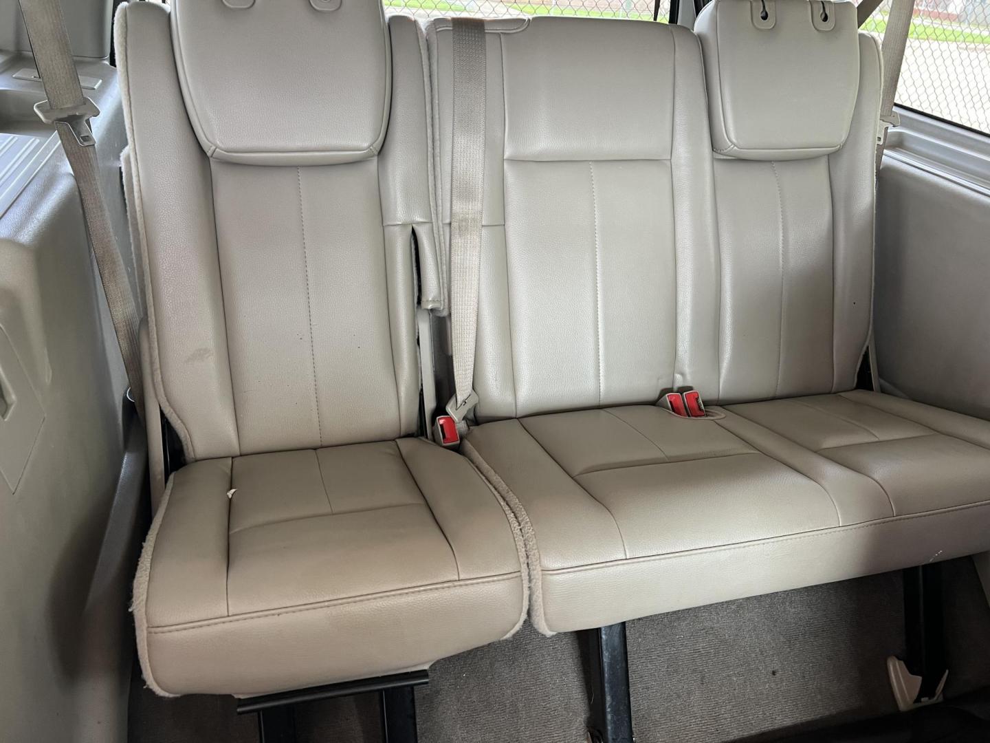 2013 White /Tan Ford Expedition Limited (1FMJK1K58DE) with an 5.4L V8 SOHC 16V FFV engine, 6-Speed Automatic transmission, located at 4520 Airline Hwy, Baton Rouge, LA, 70805, (225) 357-1497, 30.509325, -91.145432 - 2013 Ford Expedition EL Limited ***NO ACCIDENTS*** 5.4 V8 Gas, 169K Miles, Leather, Seating For 7, Sunroof, Fully Loaded, Cold A/C, Backup Camera, Tow Package. FOR INFO PLEASE CONTACT JEFF AT 225-413-0981 CHECK OUT OUR A+ RATING WITH THE BETTER BUSINESS BUREAU WE HAVE BEEN A FAMILY OWNED AND OPERA - Photo#13