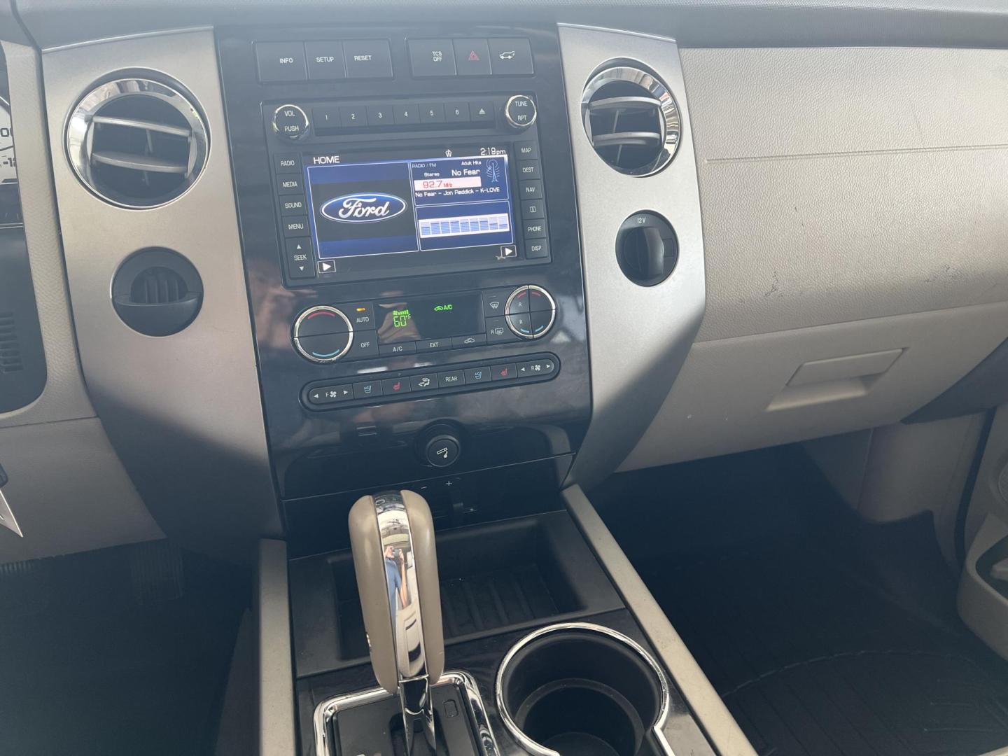 2013 White /Tan Ford Expedition Limited (1FMJK1K58DE) with an 5.4L V8 SOHC 16V FFV engine, 6-Speed Automatic transmission, located at 4520 Airline Hwy, Baton Rouge, LA, 70805, (225) 357-1497, 30.509325, -91.145432 - 2013 Ford Expedition EL Limited ***NO ACCIDENTS*** 5.4 V8 Gas, 169K Miles, Leather, Seating For 7, Sunroof, Fully Loaded, Cold A/C, Backup Camera, Tow Package. FOR INFO PLEASE CONTACT JEFF AT 225-413-0981 CHECK OUT OUR A+ RATING WITH THE BETTER BUSINESS BUREAU WE HAVE BEEN A FAMILY OWNED AND OPERA - Photo#18