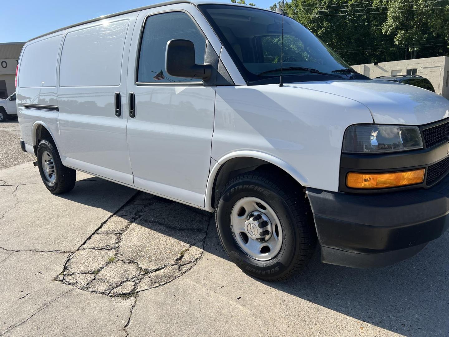 2019 White /Gray Chevrolet Express 2500 Cargo (1GCWGAFG8K1) with an 6.0L V8 engine, 6-Speed Automatic transmission, located at 4520 Airline Hwy, Baton Rouge, LA, 70805, (225) 357-1497, 30.509325, -91.145432 - 2019 Chevrolet Express 2500 Cargo **NO ACCIDENTS** 6.0 V8 Gas, 154K Miles, A/C & Heat, Power Windows & Locks, Rear Camera. Has Minor Dings. FOR INFORMATION, PLEASE CONTACT JEFF AT 225-413-0981 CHECK OUT OUR A+ RATING WITH THE BETTER BUSINESS BUREAU WE HAVE BEEN A FAMILY OWNED AND OPERATED BUSINESS - Photo#3