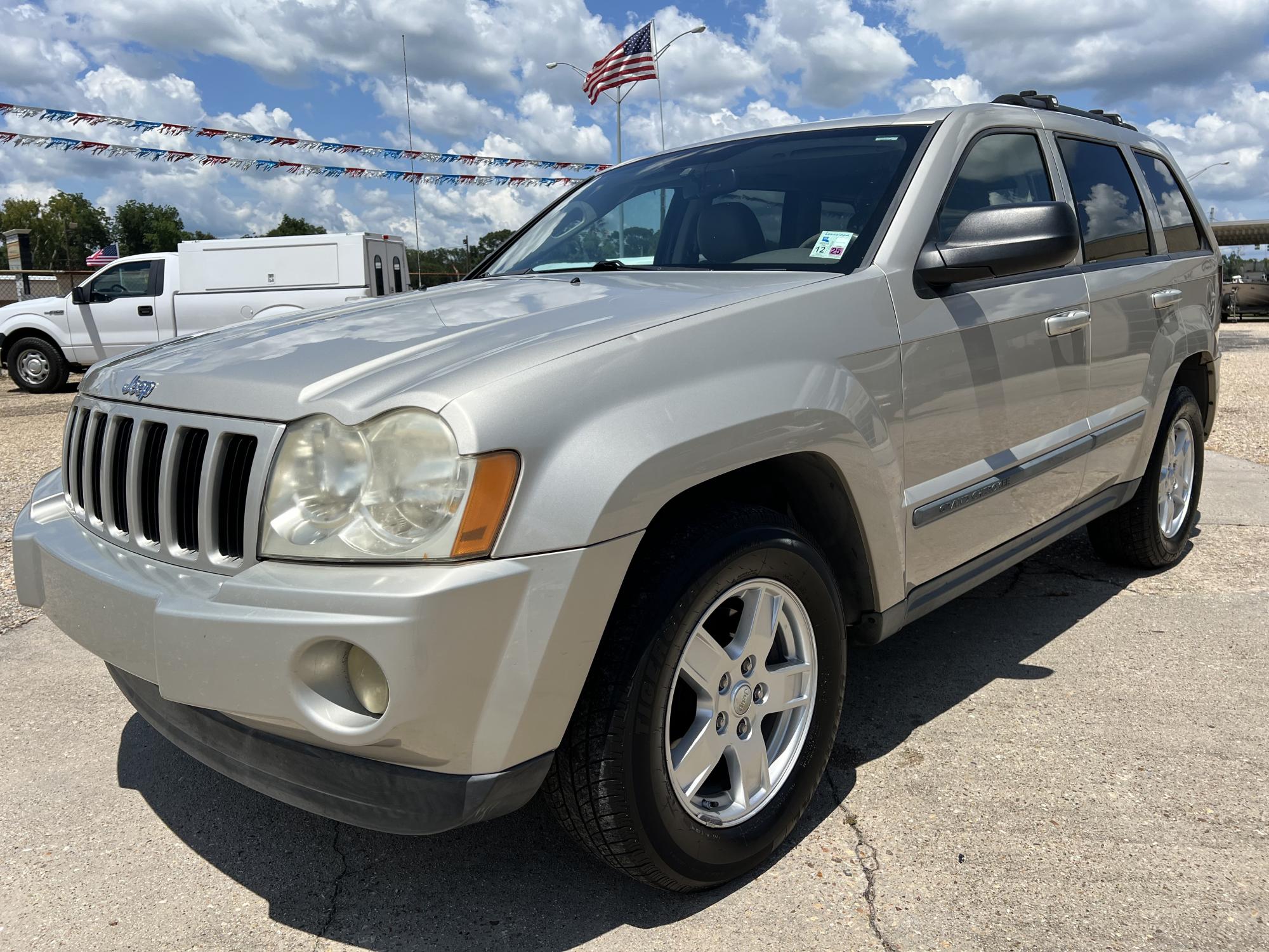 photo of 2007 Jeep Grand Cherokee Laredo 2WD