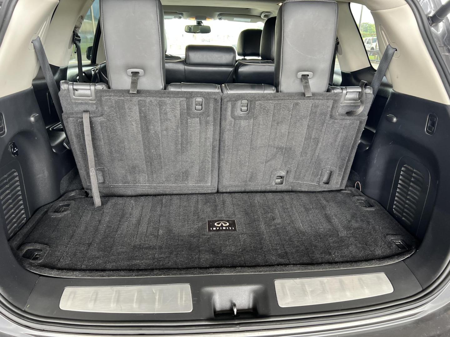 2017 Dark Gray /Black Infiniti QX60 Leather (5N1DL0MNXHC) with an 3.5L V6 DOHC 24V engine, Automatic transmission, located at 4520 Airline Hwy, Baton Rouge, LA, 70805, (225) 357-1497, 30.509325, -91.145432 - 2017 Infiniti QX60 ***NO ACCIDENTS*** 3.5 V6 Gas, 215K Miles, Sunroof, Navigation, Heated Leather, 3rd Row Seat, Cold A/C, All Power, Loaded, Good Tires. FOR INFO PLEASE CONTACT JEFF AT 225-413-0981 CHECK OUT OUR A+ RATING WITH THE BETTER BUSINESS BUREAU WE HAVE BEEN A FAMILY OWNED AND OPERATED B - Photo#14