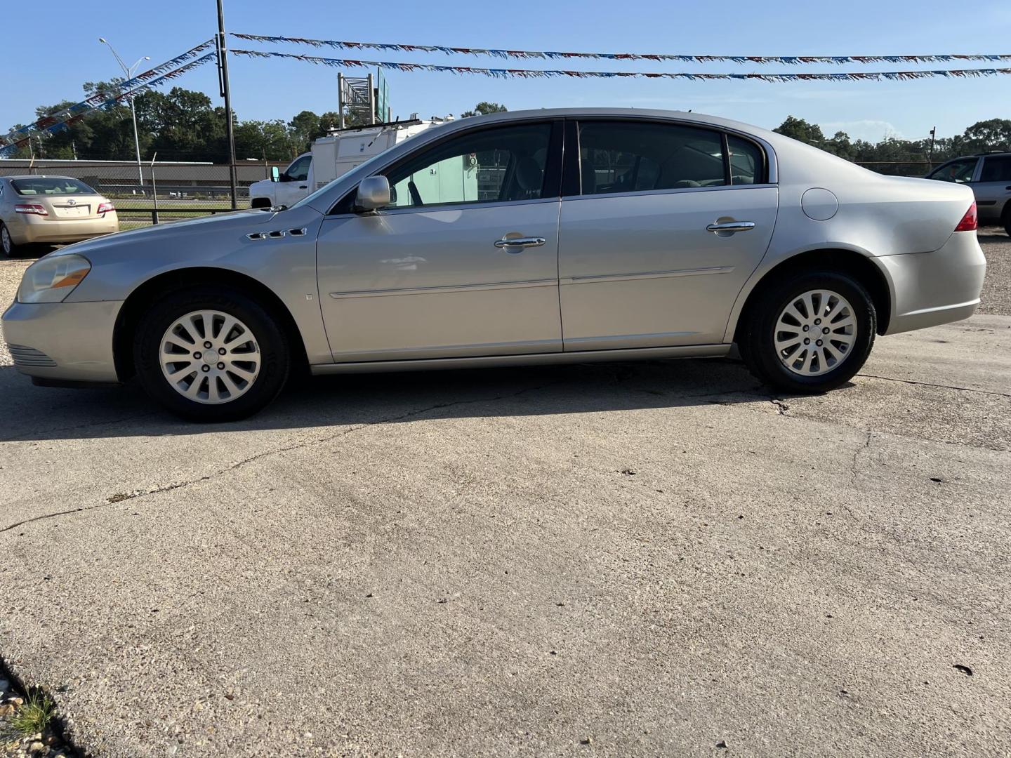 2007 Silver /Gray Buick Lucerne CX (1G4HP57257U) with an 3.8L V6 OHV 12V engine, 4-Speed Automatic Overdrive transmission, located at 4520 Airline Hwy, Baton Rouge, LA, 70805, (225) 357-1497, 30.509325, -91.145432 - 2007 Buick Lucerne CX ***ONLY 84K MILES*** 3.8 V6 Gas, Power Windows, Locks, Mirrors & Seat, 5 Passenger Seating, Cold A/C, New Tires. FOR INFORMATION, PLEASE CONTACT JEFF AT 225-413-0981 CHECK OUT OUR A+ RATING WITH THE BETTER BUSINESS BUREAU WE HAVE BEEN A FAMILY OWNED AND OPERATED BUSINESS AT TH - Photo#1