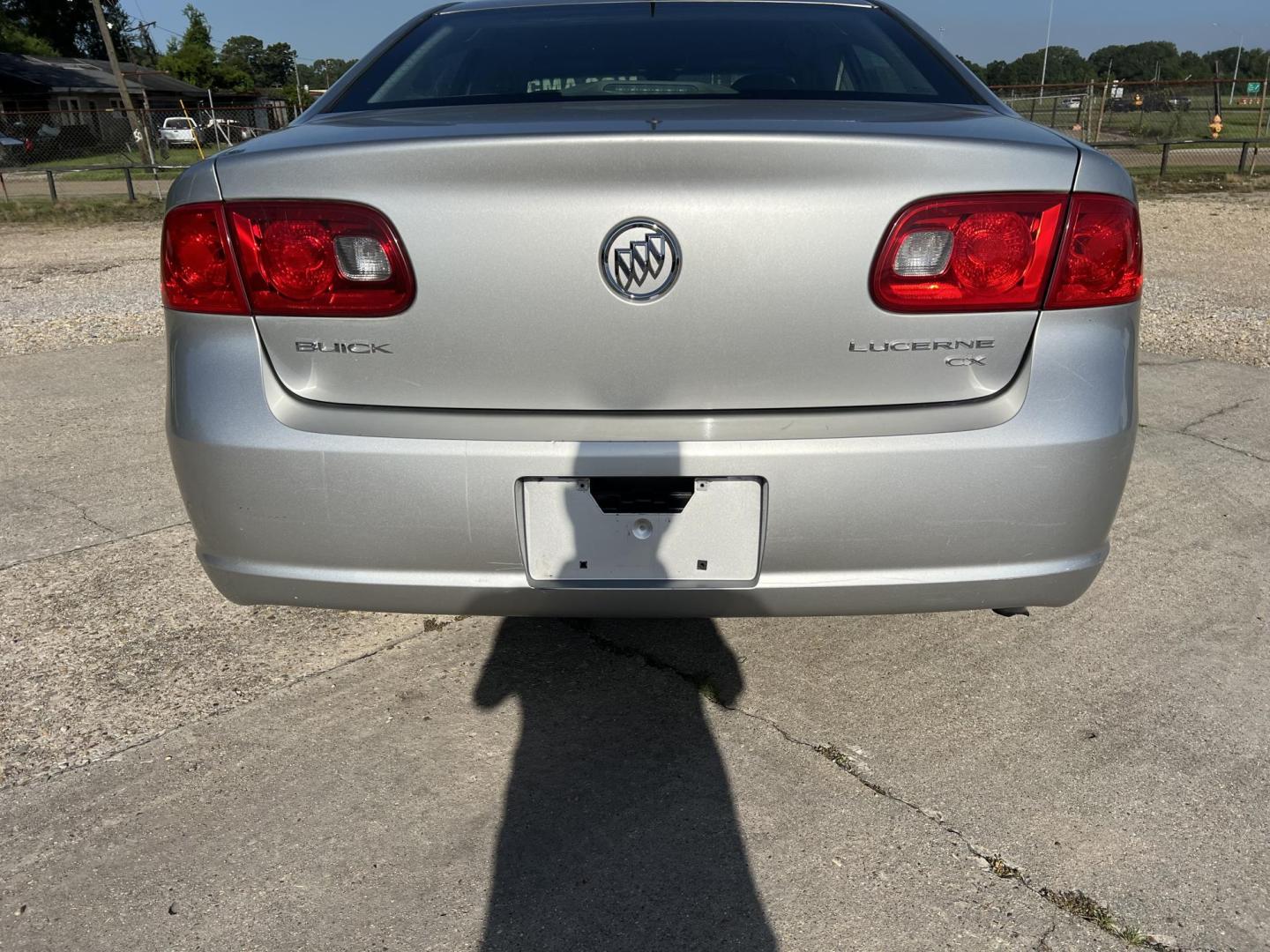 2007 Silver /Gray Buick Lucerne CX (1G4HP57257U) with an 3.8L V6 OHV 12V engine, 4-Speed Automatic Overdrive transmission, located at 4520 Airline Hwy, Baton Rouge, LA, 70805, (225) 357-1497, 30.509325, -91.145432 - 2007 Buick Lucerne CX ***ONLY 84K MILES*** 3.8 V6 Gas, Power Windows, Locks, Mirrors & Seat, 5 Passenger Seating, Cold A/C, New Tires. FOR INFORMATION, PLEASE CONTACT JEFF AT 225-413-0981 CHECK OUT OUR A+ RATING WITH THE BETTER BUSINESS BUREAU WE HAVE BEEN A FAMILY OWNED AND OPERATED BUSINESS AT TH - Photo#6