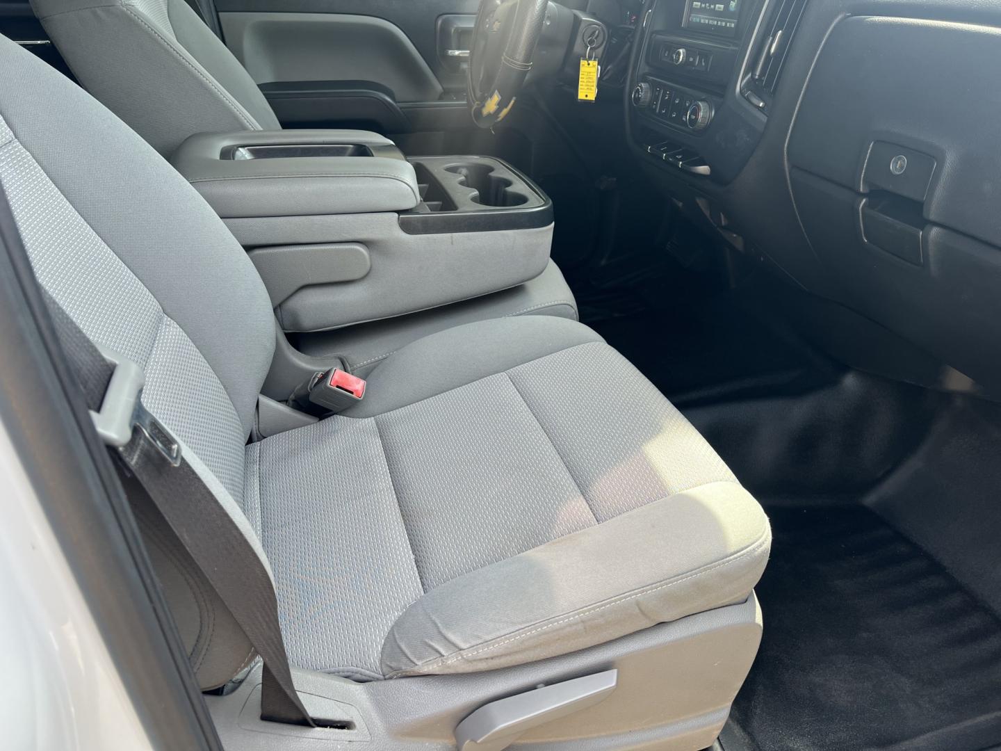 2019 White /Gray Chevrolet Silverado 2500HD Work Truck (1GC1KREG1KF) with an 6.0L V8 engine, 6-Speed Automatic transmission, located at 4520 Airline Hwy, Baton Rouge, LA, 70805, (225) 357-1497, 30.509325, -91.145432 - 2019 Chevrolet Silverado 2500HD Crew Cab 4X4 **NO ACCIDENTS** 6.0 V8 Gas, 197K Miles, Cold A/C, Power Seat, Windows, Locks & Mirrors, Backup Camera, Spray In Bedliner, Good Tires, Tow Package. FOR INFO PLEASE CONTACT JEFF AT 225-413-0981. CHECK OUT OUR A+ RATING WITH THE BETTER BUSINESS BUREAU. WE- Photo#12