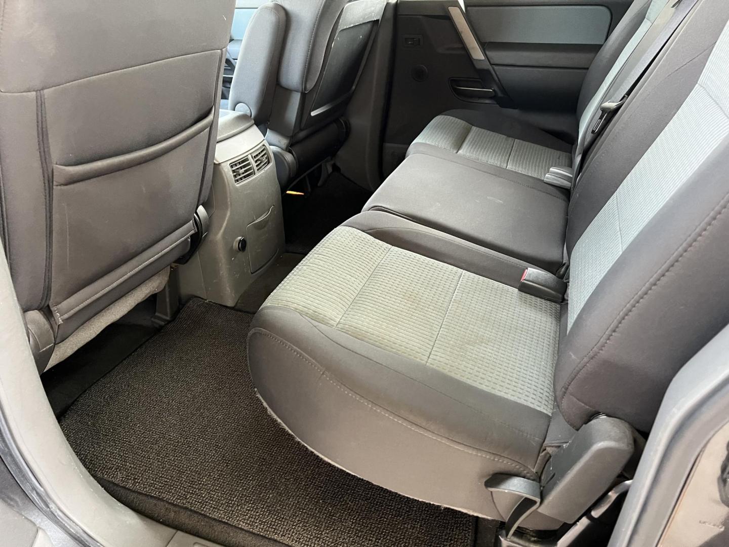 2006 Dark Gray /Gray Nissan Titan SE (1N6BA07AX6N) with an 5.6L V8 DOHC 32V FFV engine, 5-Speed Automatic Overdrive transmission, located at 4520 Airline Hwy, Baton Rouge, LA, 70805, (225) 357-1497, 30.509325, -91.145432 - 2006 Nissan Titan Crew Cab SE 5.6 V8 Gas, 245K Miles, A/C, Power Windows & Locks. FOR INFO PLEASE CONTACT JEFF AT 225-413-0981 CHECK OUT OUR A+ RATING WITH THE BETTER BUSINESS BUREAU WE HAVE BEEN A FAMILY OWNED AND OPERATED BUSINESS AT THE SAME LOCATION FOR OVER 45 YEARS. WE STRIVE TO KEEP CUSTOME - Photo#11