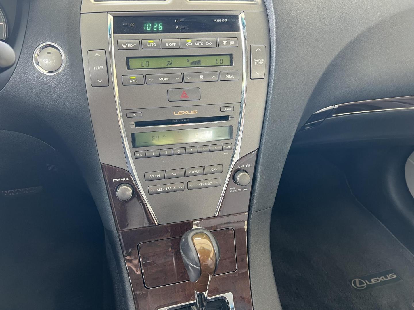 2011 Silver /Gray Lexus ES 350 (JTHBK1EG6B2) with an 3.5L V6 DOHC 24V engine, 6-Speed Automatic transmission, located at 4520 Airline Hwy, Baton Rouge, LA, 70805, (225) 357-1497, 30.509325, -91.145432 - 2011 Lexus ES 350 3.5 V6 Gas, 101K Miles, Sunroof, Heated & Cooled Leather, Cold A/C, All Power, Loaded, Good Tires. FOR INFO PLEASE CONTACT JEFF AT 225-413-0981 CHECK OUT OUR A+ RATING WITH THE BETTER BUSINESS BUREAU WE HAVE BEEN A FAMILY OWNED AND OPERATED BUSINESS AT THE SAME LOCATION FOR OVER 4 - Photo#15