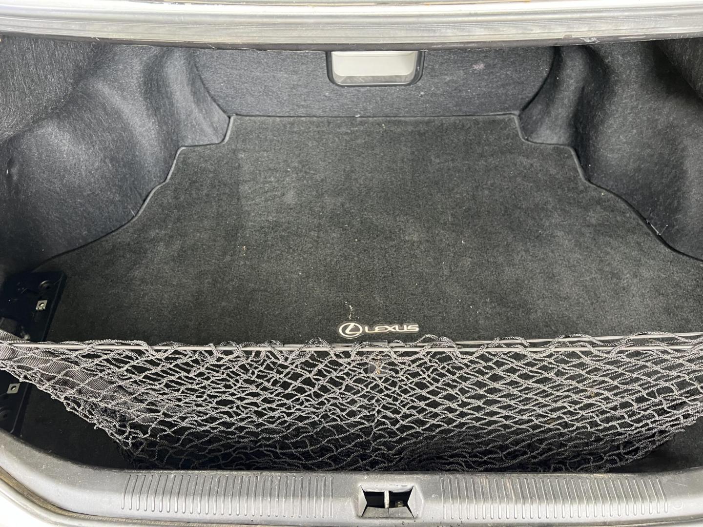 2011 Silver /Gray Lexus ES 350 (JTHBK1EG6B2) with an 3.5L V6 DOHC 24V engine, 6-Speed Automatic transmission, located at 4520 Airline Hwy, Baton Rouge, LA, 70805, (225) 357-1497, 30.509325, -91.145432 - 2011 Lexus ES 350 3.5 V6 Gas, 101K Miles, Sunroof, Heated & Cooled Leather, Cold A/C, All Power, Loaded, Good Tires. FOR INFO PLEASE CONTACT JEFF AT 225-413-0981 CHECK OUT OUR A+ RATING WITH THE BETTER BUSINESS BUREAU WE HAVE BEEN A FAMILY OWNED AND OPERATED BUSINESS AT THE SAME LOCATION FOR OVER 4 - Photo#16