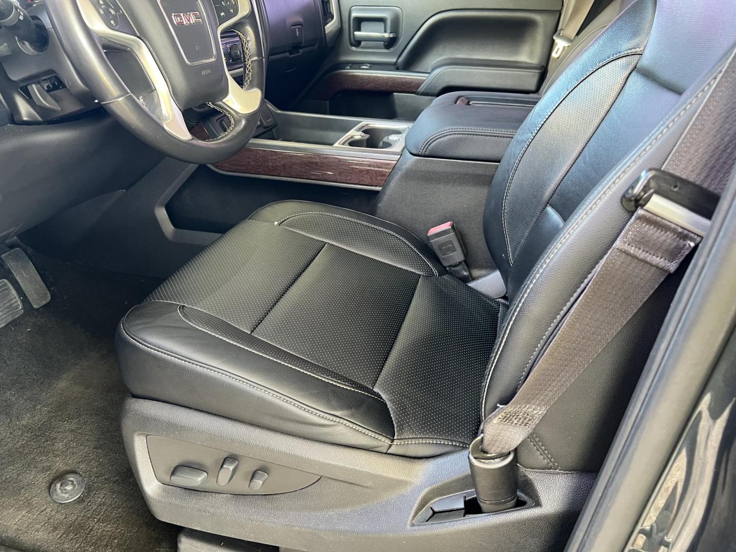 2017 Dark Gray /Black GMC Sierra 1500 SLT (3GTU2NEC6HG) with an 5.3L V8 OHV 16V engine, 6-Speed Automatic transmission, located at 4520 Airline Hwy, Baton Rouge, LA, 70805, (225) 357-1497, 30.509325, -91.145432 - 2017 GMC Sierra 1500 Crew Cab SLT 4X4 ***ONE OWNER*** 5.3 V8 Gas, 167K Miles, Heated & Cooled Leather, All Power, Cold A/C, Power Windows, Locks & Mirrors, Backup Camera, Tow Package. Has Some Minor Dings. FOR INFO PLEASE CONTACT JEFF AT 225-413-0981 CHECK OUT OUR A+ RATING WITH THE BETTER BUSINES - Photo#9