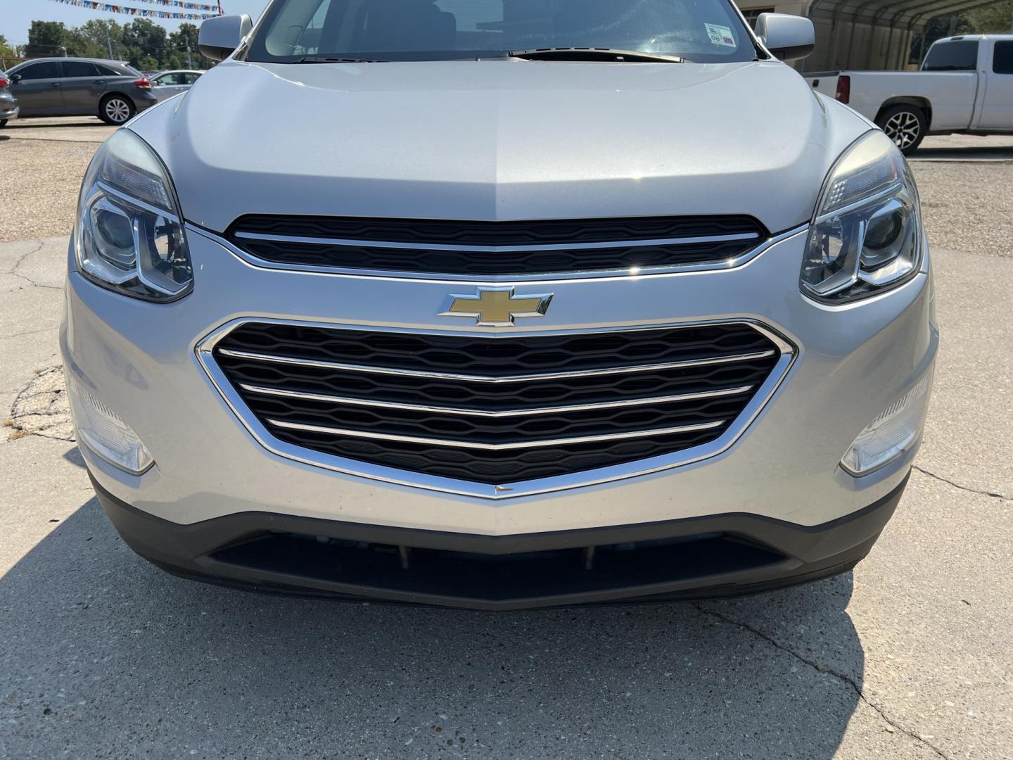 2016 Silver /Black Chevrolet Equinox LT (2GNALCEK7G6) with an 2.4L L4 DOHC 16V FFV engine, 6-Speed Automatic transmission, located at 4520 Airline Hwy, Baton Rouge, LA, 70805, (225) 357-1497, 30.509325, -91.145432 - 2016 Chevrolet Equinox LT 2.4L 4 Cylinder Gas, **ONLY 72K Miles** Cold A/C, Power Windows, Locks & Mirrors, Backup Camera And More. FOR INFO PLEASE CONTACT JEFF AT 225-413-0981 CHECK OUT OUR A+ RATING WITH THE BETTER BUSINESS BUREAU WE HAVE BEEN A FAMILY OWNED AND OPERATED BUSINESS AT THE SAME LOCAT - Photo#2