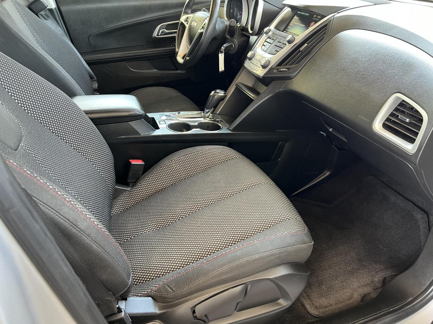2016 Silver /Black Chevrolet Equinox LT (2GNALCEK7G6) with an 2.4L L4 DOHC 16V FFV engine, 6-Speed Automatic transmission, located at 4520 Airline Hwy, Baton Rouge, LA, 70805, (225) 357-1497, 30.509325, -91.145432 - 2016 Chevrolet Equinox LT 2.4L 4 Cylinder Gas, **ONLY 72K Miles** Cold A/C, Power Windows, Locks & Mirrors, Backup Camera And More. FOR INFO PLEASE CONTACT JEFF AT 225-413-0981 CHECK OUT OUR A+ RATING WITH THE BETTER BUSINESS BUREAU WE HAVE BEEN A FAMILY OWNED AND OPERATED BUSINESS AT THE SAME LOCAT - Photo#9
