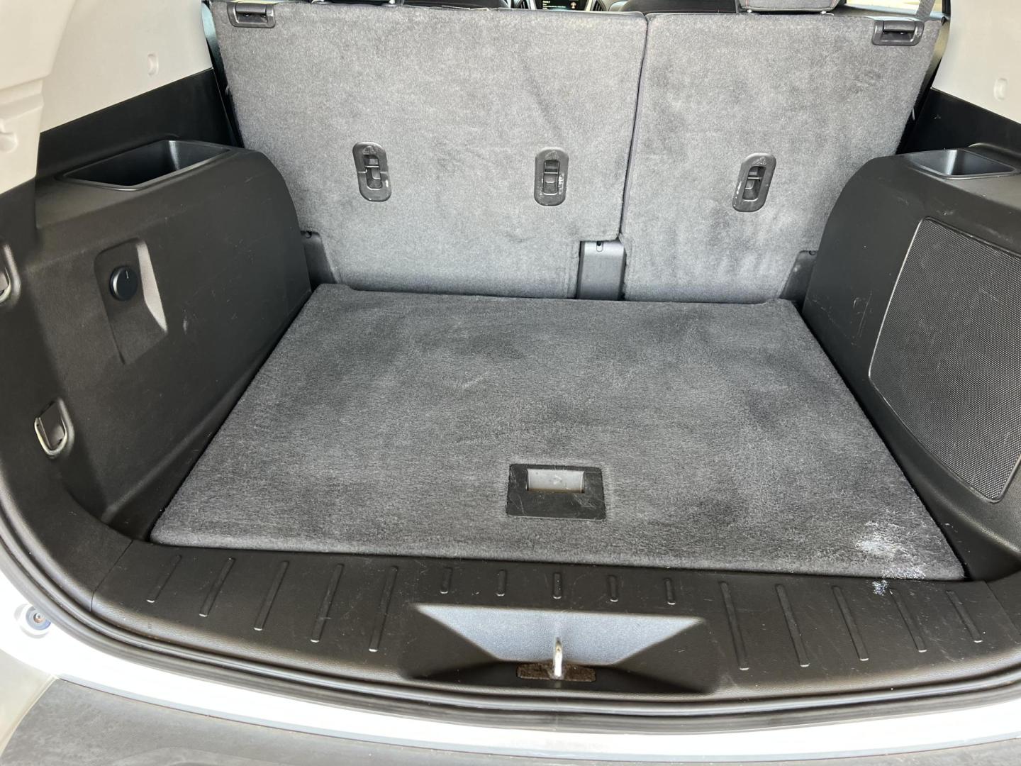 2016 Silver /Black Chevrolet Equinox LT (2GNALCEK7G6) with an 2.4L L4 DOHC 16V FFV engine, 6-Speed Automatic transmission, located at 4520 Airline Hwy, Baton Rouge, LA, 70805, (225) 357-1497, 30.509325, -91.145432 - 2016 Chevrolet Equinox LT 2.4L 4 Cylinder Gas, **ONLY 72K Miles** Cold A/C, Power Windows, Locks & Mirrors, Backup Camera And More. FOR INFO PLEASE CONTACT JEFF AT 225-413-0981 CHECK OUT OUR A+ RATING WITH THE BETTER BUSINESS BUREAU WE HAVE BEEN A FAMILY OWNED AND OPERATED BUSINESS AT THE SAME LOCAT - Photo#14