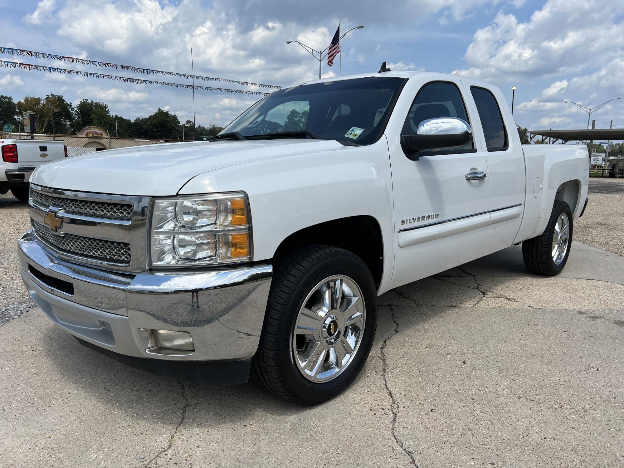 photo of 2013 Chevrolet Silverado 1500 LT Ext. Cab 2WD