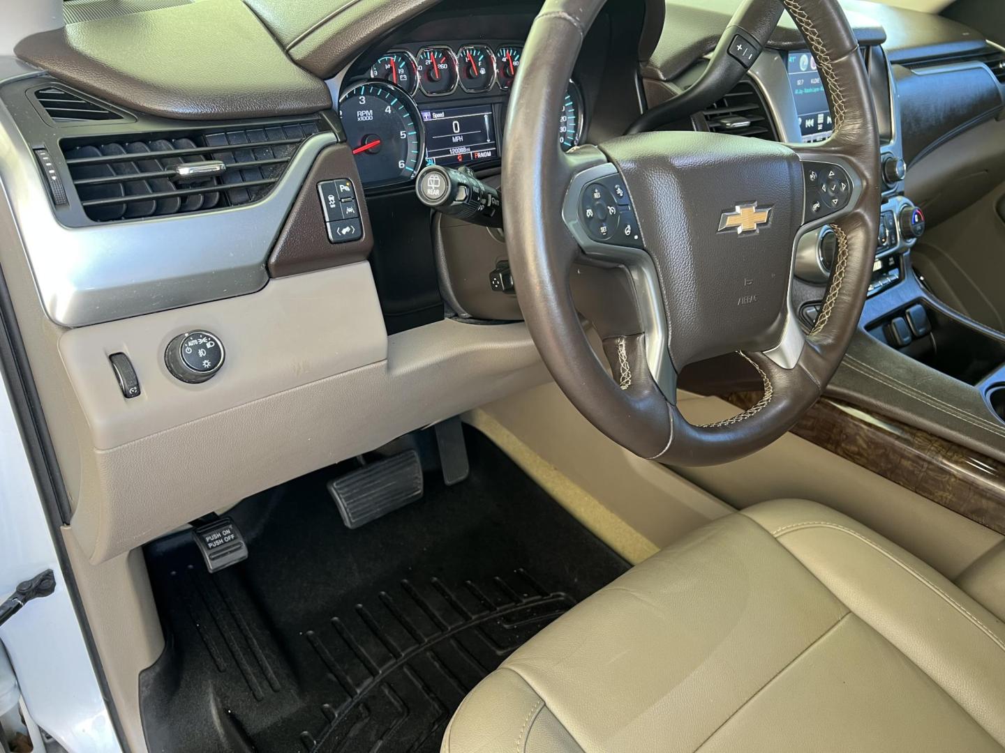 2016 White /Tan Chevrolet Tahoe LT (1GNSCBKC3GR) with an 5.3L V8 OHV 16V engine, 6 Speed Automatic transmission, located at 4520 Airline Hwy, Baton Rouge, LA, 70805, (225) 357-1497, 30.509325, -91.145432 - 2016 Chevrolet Tahoe LT 5.3 V8 Gas, 120K Miles, Heated Leather, Seating For 7, Sunroof, Cold A/C, All Power, Backup Camera, Power Lift Gate, Tow Package. FOR INFO PLEASE CONTACT JEFF AT 225-413-0981 CHECK OUT OUR A+ RATING WITH THE BETTER BUSINESS BUREAU WE HAVE BEEN A FAMILY-OWNED AND OPERATED BUSI - Photo#13