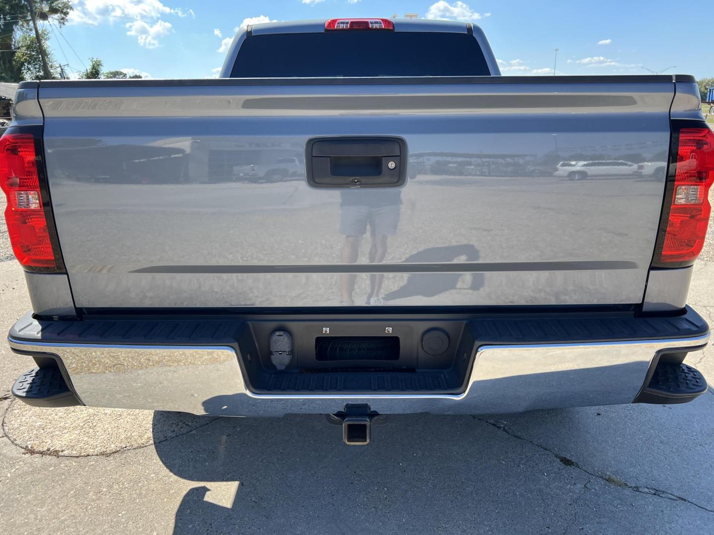 2015 Blue /Black Chevrolet Silverado 1500 LT (3GCPCREC9FG) with an 5.3L V8 OHV 16V engine, 6-Speed Automatic transmission, located at 4520 Airline Hwy, Baton Rouge, LA, 70805, (225) 357-1497, 30.509325, -91.145432 - 2015 Chevrolet Silverado 1500 Crew Cab LT ***ONE OWNER*** 5.3 V8 Gas, 153K Miles, Leather, Cold A/C, Power Windows, Locks & Mirrors, Backup Camera, Tow Package. FOR INFO PLEASE CONTACT JEFF AT 225-413-0981 CHECK OUT OUR A+ RATING WITH THE BETTER BUSINESS BUREAU WE HAVE BEEN A FAMILY OWNED AND OPERAT - Photo#7