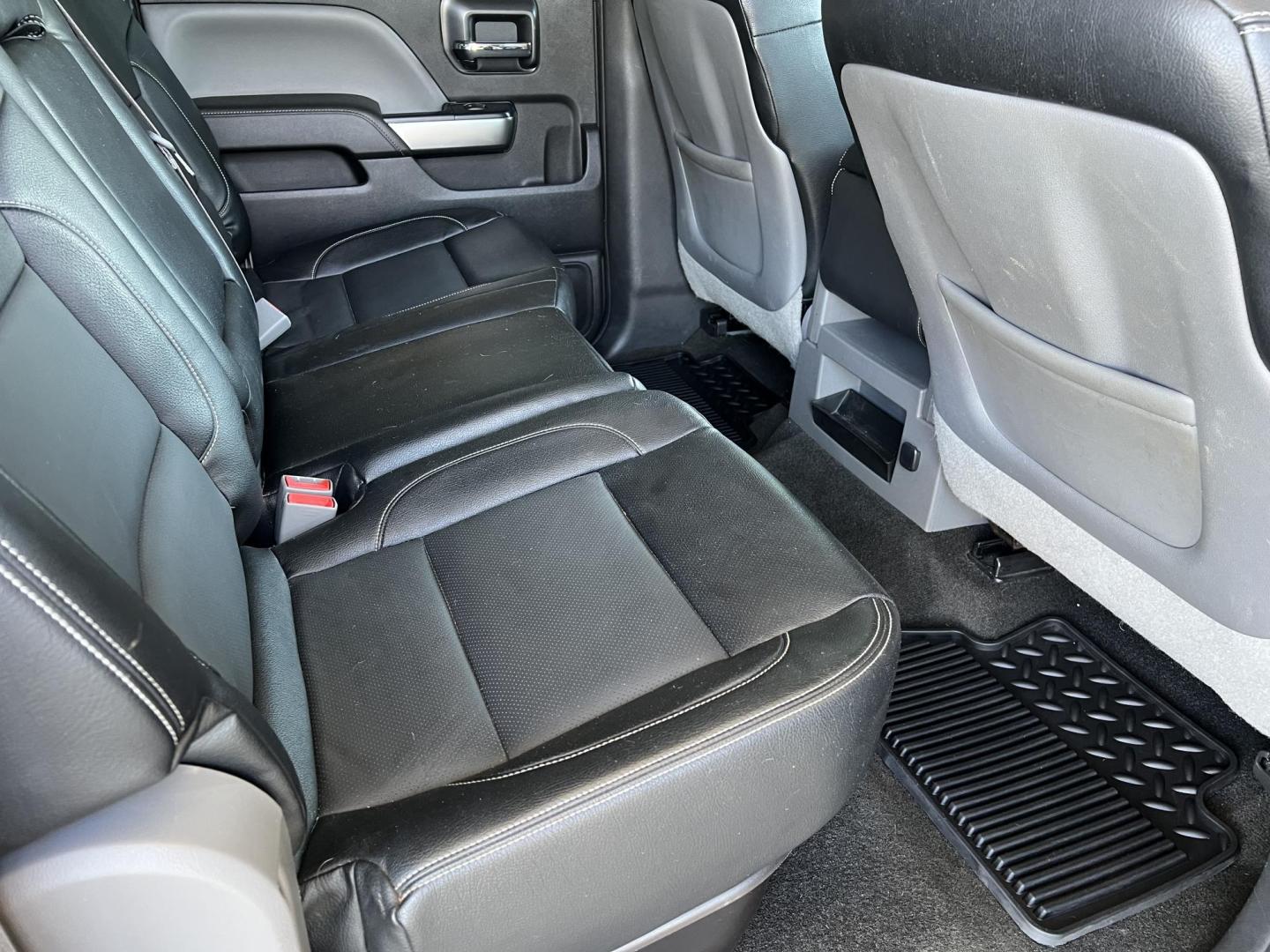 2015 Blue /Black Chevrolet Silverado 1500 LT (3GCPCREC9FG) with an 5.3L V8 OHV 16V engine, 6-Speed Automatic transmission, located at 4520 Airline Hwy, Baton Rouge, LA, 70805, (225) 357-1497, 30.509325, -91.145432 - 2015 Chevrolet Silverado 1500 Crew Cab LT ***ONE OWNER*** 5.3 V8 Gas, 153K Miles, Leather, Cold A/C, Power Windows, Locks & Mirrors, Backup Camera, Tow Package. FOR INFO PLEASE CONTACT JEFF AT 225-413-0981 CHECK OUT OUR A+ RATING WITH THE BETTER BUSINESS BUREAU WE HAVE BEEN A FAMILY OWNED AND OPERAT - Photo#11
