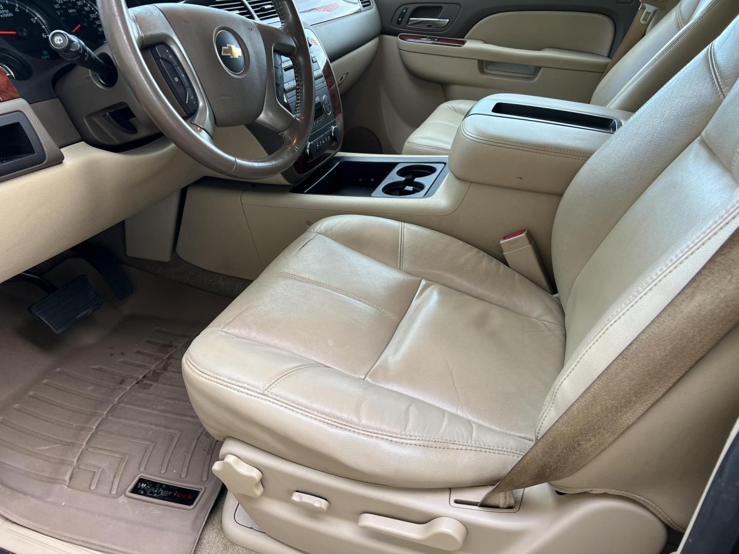 2013 Brown /Tan Chevrolet Tahoe LT (1GNSCBE0XDR) with an 5.3L V8 OHV 16V FFV engine, 6-Speed Automatic transmission, located at 4520 Airline Hwy, Baton Rouge, LA, 70805, (225) 357-1497, 30.509325, -91.145432 - 2013 Chevrolet Tahoe LT 2WD 5.3 V8 Gas, 141K Miles, Heated Leather, Seating For 7, Cold A/C, All Power, Backup Camera, 20 Inch Factory Alloy Wheels, Tow Package. FOR INFO PLEASE CONTACT JEFF AT 225-413-0981 CHECK OUT OUR A+ RATING WITH THE BETTER BUSINESS BUREAU WE HAVE BEEN A FAMILY-OWNED AND OP - Photo#8