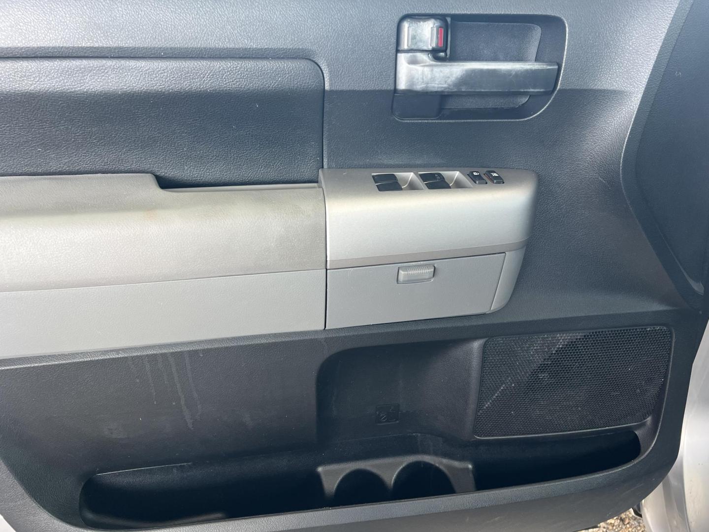 2008 Silver /Gray Toyota Tundra (5TFRT54178X) with an 4.7L V8 DOHC 32V engine, 5-Speed Automatic Overdrive transmission, located at 4520 Airline Hwy, Baton Rouge, LA, 70805, (225) 357-1497, 30.509325, -91.145432 - 2008 Toyota Tundra Double Cab 4.7 V8 Gas, 204K Miles, Cold A/C, Power Windows, Locks & Mirrors, Backup Camera, Tow Package. Does Have Minor Dents & Scratches. FOR INFO PLEASE CONTACT JEFF AT 225-413-0981 CHECK OUT OUR A+ RATING WITH THE BETTER BUSINESS BUREAU WE HAVE BEEN A FAMILY OWNED AND OPERATE - Photo#14