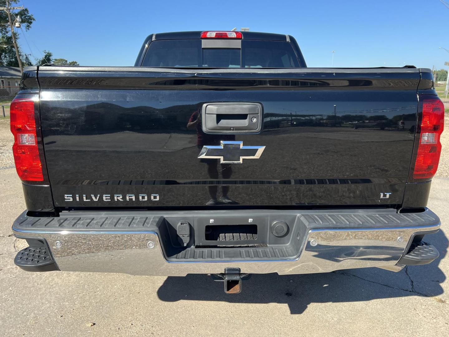 2017 Black /Black Chevrolet Silverado 1500 LT (3GCPCREC4HG) with an 5.3L V8 OHV 16V engine, 6A transmission, located at 4520 Airline Hwy, Baton Rouge, LA, 70805, (225) 357-1497, 30.509325, -91.145432 - 2017 Chevrolet Silverado 1500 Crew Cab LT 5.3 V8 Gas, 159K Miles, Heated Leather, Cold A/C, Power Windows, Locks & Mirrors, Backup Camera, Tow Package. FOR INFO PLEASE CONTACT JEFF AT 225-413-0981 CHECK OUT OUR A+ RATING WITH THE BETTER BUSINESS BUREAU WE HAVE BEEN A FAMILY OWNED AND OPERATED BUSIN - Photo#6