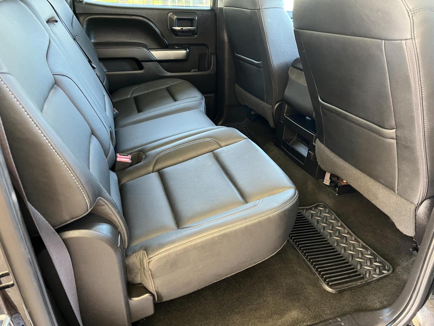 2017 Black /Black Chevrolet Silverado 1500 LT (3GCPCREC4HG) with an 5.3L V8 OHV 16V engine, 6A transmission, located at 4520 Airline Hwy, Baton Rouge, LA, 70805, (225) 357-1497, 30.509325, -91.145432 - 2017 Chevrolet Silverado 1500 Crew Cab LT 5.3 V8 Gas, 159K Miles, Heated Leather, Cold A/C, Power Windows, Locks & Mirrors, Backup Camera, Tow Package. FOR INFO PLEASE CONTACT JEFF AT 225-413-0981 CHECK OUT OUR A+ RATING WITH THE BETTER BUSINESS BUREAU WE HAVE BEEN A FAMILY OWNED AND OPERATED BUSIN - Photo#10