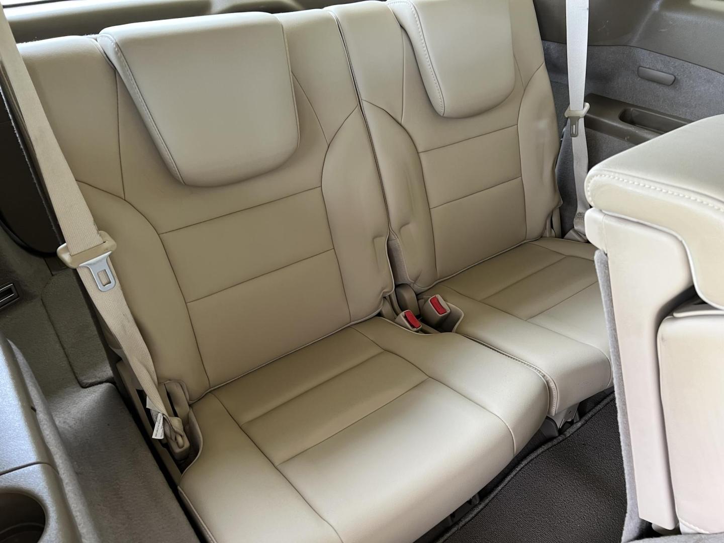 2010 White /Tan Acura MDX SH-AWD (2HNYD2H29AH) with an 3.7L V6 SOHC 24V engine, 6-Speed Automatic transmission, located at 4520 Airline Hwy, Baton Rouge, LA, 70805, (225) 357-1497, 30.509325, -91.145432 - 2010 Acura MDX SH-AWD 3.7 V6 Gas, 153K Miles, Heated Leather, Seating For 7, Sunroof, Cold A/C, All Power, Backup Camera & More. FOR INFO PLEASE CONTACT JEFF AT 225-413-0981 CHECK OUT OUR A+ RATING WITH THE BETTER BUSINESS BUREAU WE HAVE BEEN A FAMILY OWNED AND OPERATED BUSINESS AT THE SAME LOCATION - Photo#12