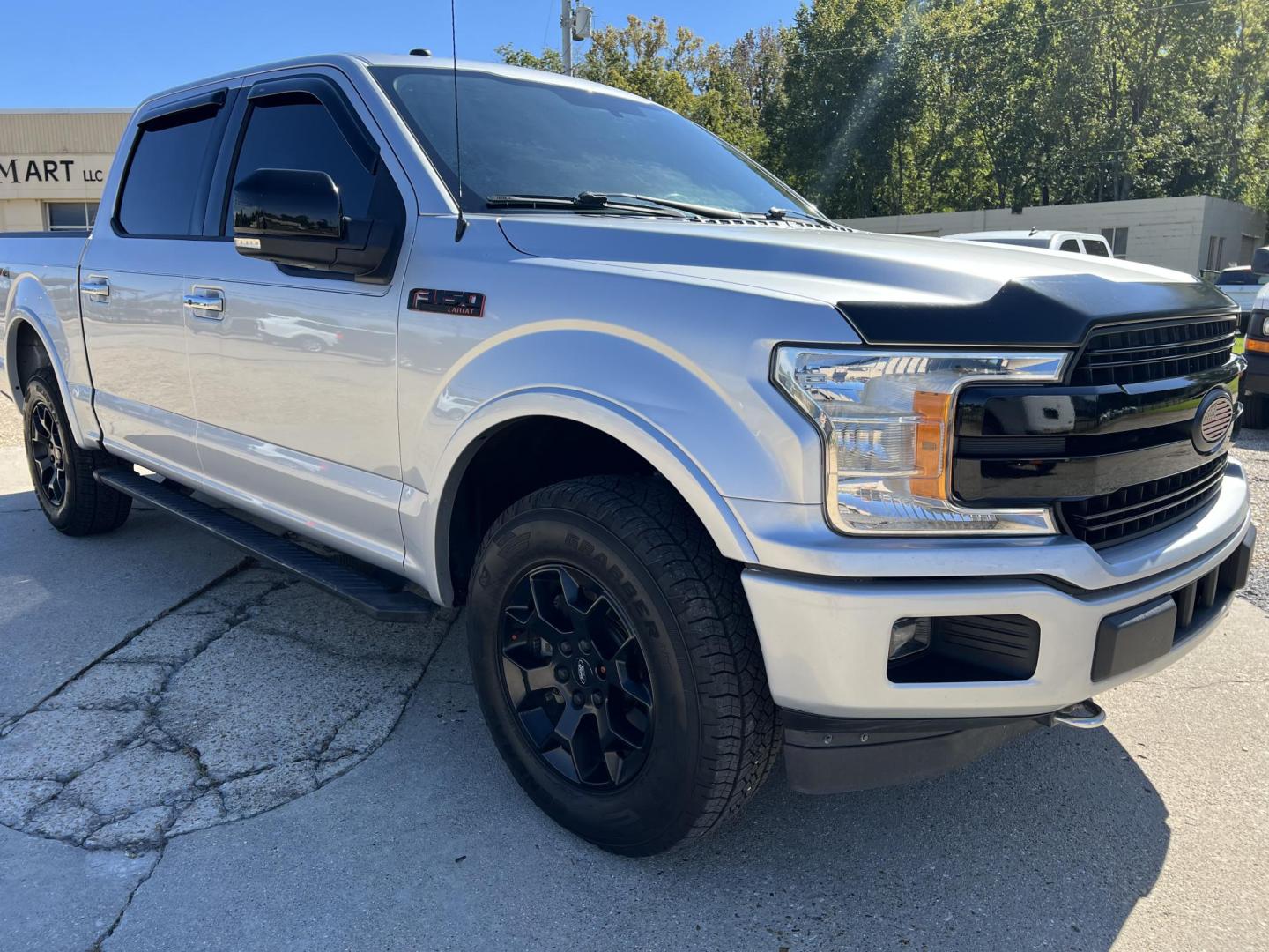 2018 Silver /Gray Ford F-150 Lariat (1FTEW1EG8JF) with an 3.5L V6 TURBO engine, 6-Speed Automatic transmission, located at 4520 Airline Hwy, Baton Rouge, LA, 70805, (225) 357-1497, 30.509325, -91.145432 - 2018 Ford F150 SuperCrew Lariat 4X4 **NO ACCIDENTS** 3.5 V6 EcoBoost Gas, 148K Miles, Heated & Cooled Leather, Cold A/C, Navigation, Backup Camera, Tow Package & More. FOR INFO PLEASE CONTACT JEFF AT 225-413-0981 CHECK OUT OUR A+ RATING WITH THE BETTER BUSINESS BUREAU WE HAVE BEEN A FAMILY OWNED A - Photo#3