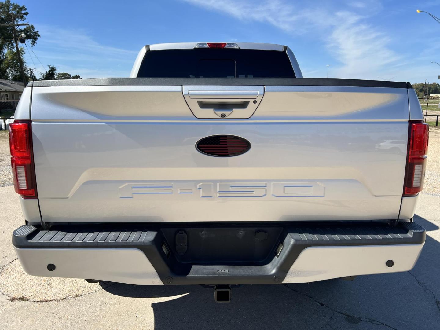 2018 Silver /Gray Ford F-150 Lariat (1FTEW1EG8JF) with an 3.5L V6 TURBO engine, 6-Speed Automatic transmission, located at 4520 Airline Hwy, Baton Rouge, LA, 70805, (225) 357-1497, 30.509325, -91.145432 - 2018 Ford F150 SuperCrew Lariat 4X4 **NO ACCIDENTS** 3.5 V6 EcoBoost Gas, 148K Miles, Heated & Cooled Leather, Cold A/C, Navigation, Backup Camera, Tow Package & More. FOR INFO PLEASE CONTACT JEFF AT 225-413-0981 CHECK OUT OUR A+ RATING WITH THE BETTER BUSINESS BUREAU WE HAVE BEEN A FAMILY OWNED A - Photo#6