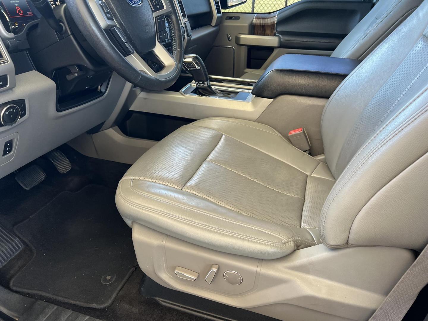 2018 Silver /Gray Ford F-150 Lariat (1FTEW1EG8JF) with an 3.5L V6 TURBO engine, 6-Speed Automatic transmission, located at 4520 Airline Hwy, Baton Rouge, LA, 70805, (225) 357-1497, 30.509325, -91.145432 - 2018 Ford F150 SuperCrew Lariat 4X4 **NO ACCIDENTS** 3.5 V6 EcoBoost Gas, 148K Miles, Heated & Cooled Leather, Cold A/C, Navigation, Backup Camera, Tow Package & More. FOR INFO PLEASE CONTACT JEFF AT 225-413-0981 CHECK OUT OUR A+ RATING WITH THE BETTER BUSINESS BUREAU WE HAVE BEEN A FAMILY OWNED A - Photo#8