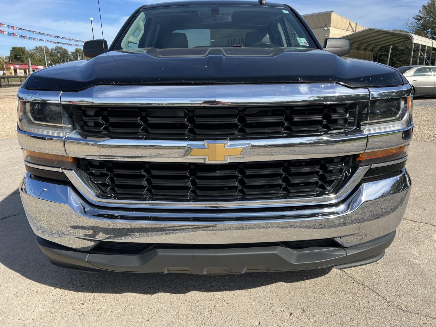 2017 Black /Gray Chevrolet Silverado 1500 LS (3GCPCNEC8HG) with an 5.3L V8 OHV 16V engine, 6-Speed Automatic transmission, located at 4520 Airline Hwy, Baton Rouge, LA, 70805, (225) 357-1497, 30.509325, -91.145432 - 2017 Chevrolet Silverado 1500 Crew Cab LS 5.3 V8 Gas, 155K Miles, Cold A/C, Power Windows, Locks & Mirrors, Tow Package. Has Some Minor Dings & Scratches. FOR INFO PLEASE CONTACT JEFF AT 225-413-0981 CHECK OUT OUR A+ RATING WITH THE BETTER BUSINESS BUREAU WE HAVE BEEN A FAMILY OWNED AND OPERATED BU - Photo#2
