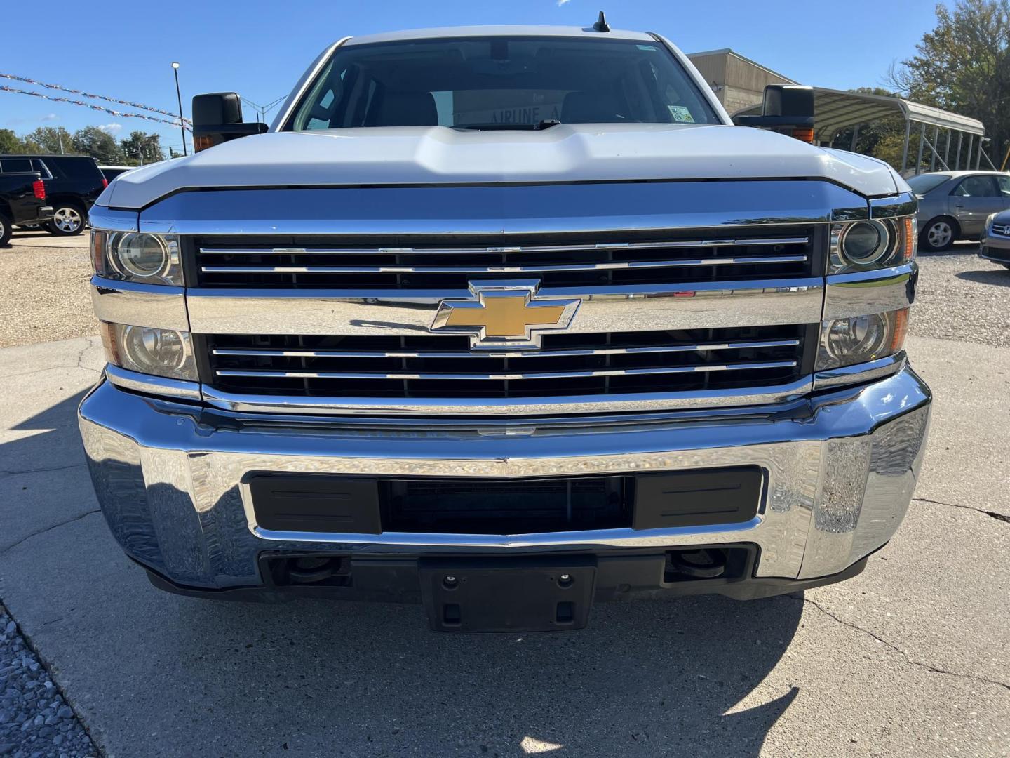 2016 White /Gray Chevrolet Silverado 2500HD W/T (1GB1CUEG1GF) with an 6.0L V8 OHV 16V FFV engine, 6-Speed Automatic transmission, located at 4520 Airline Hwy, Baton Rouge, LA, 70805, (225) 357-1497, 30.509325, -91.145432 - 2016 Chevrolet Silverado 2500HD Crew Cab With Knapheide Service Bed ***ONE OWNER*** 6.0 V8 Gas, 160K Miles, Cold A/C, Power Windows, Locks & Mirrors, Tow Package. FOR INFO PLEASE CONTACT JEFF AT 225-413-0981 CHECK OUT OUR A+ RATING WITH THE BETTER BUSINESS BUREAU WE HAVE BEEN A FAMILY OWNED AND OPER - Photo#2