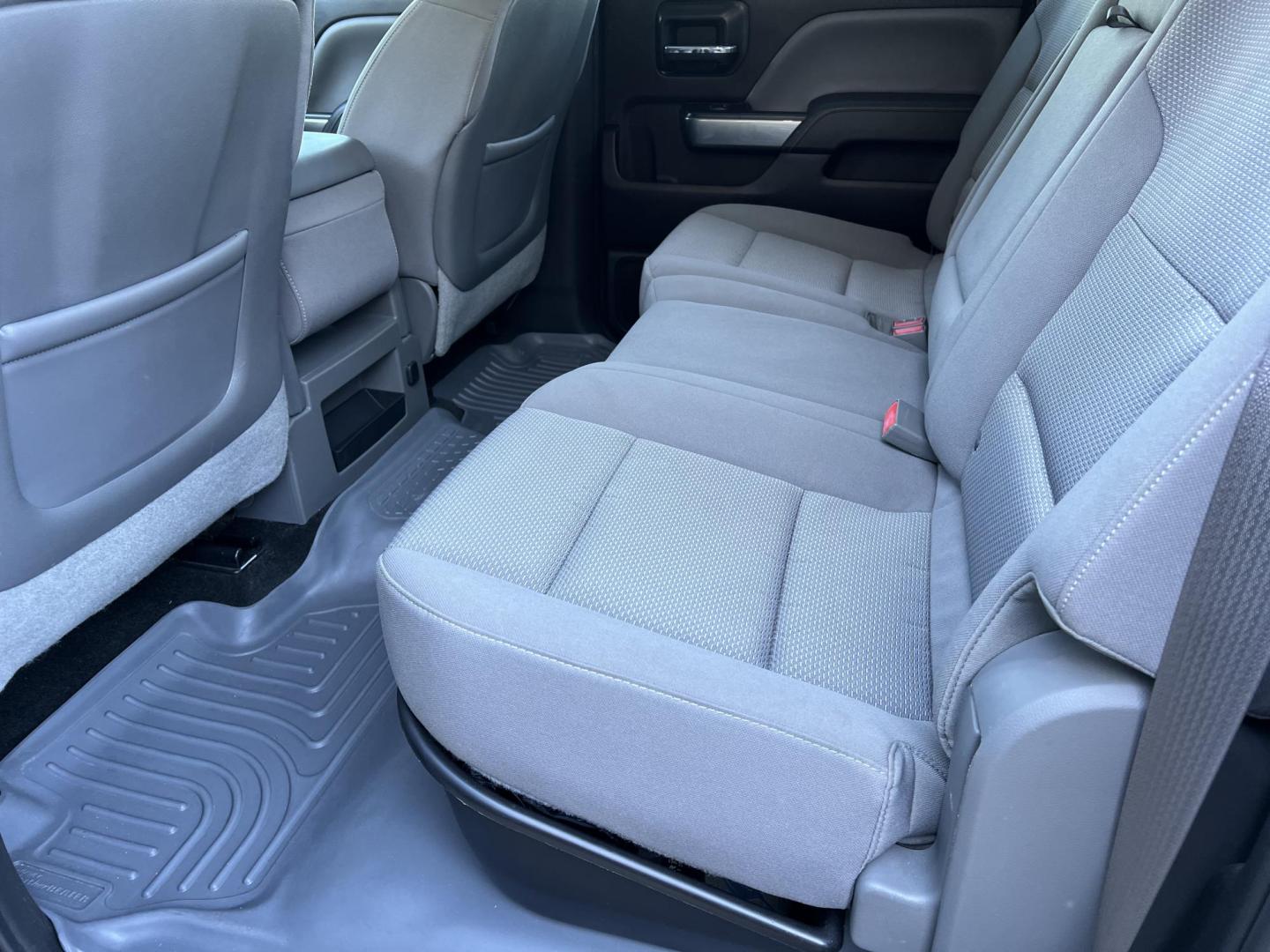 2014 Silver /Gray Chevrolet Silverado 1500 LT (3GCUKREC4EG) with an 5.3L V8 OHV 16V engine, 6-Speed Automatic transmission, located at 4520 Airline Hwy, Baton Rouge, LA, 70805, (225) 357-1497, 30.509325, -91.145432 - 2014 Chevrolet Silverado 1500 Crew Cab LT 4X4 ***ONE OWNER*** 5.3 V8 Gas, 101K Miles, Clean Truck, Cold A/C, Power Windows, Locks & Mirrors, Backup Camera, Tow Package. FOR INFO PLEASE CONTACT JEFF AT 225-413-0981 CHECK OUT OUR A+ RATING WITH THE BETTER BUSINESS BUREAU WE HAVE BEEN A FAMILY OWNED AN - Photo#11