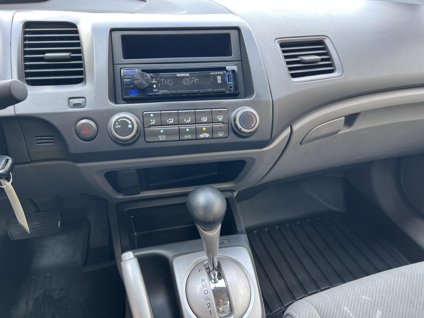 2011 Gray /Gray Honda Civic LX (2HGFA1F59BH) with an 1.8L L4 SOHC 16V engine, 5-Speed Automatic transmission, located at 4520 Airline Hwy, Baton Rouge, LA, 70805, (225) 357-1497, 30.509325, -91.145432 - 2011 Honda Civic LX ***ONE OWNER & NO ACCIDENTS*** 1.8 4 Cylinder Gas Saver, 104K Miles, A/C & Heat, Power Windows, Locks & Mirrors. FOR INFO PLEASE CONTACT JEFF AT 225-413-0981 CHECK OUT OUR A+ RATING WITH THE BETTER BUSINESS BUREAU WE HAVE BEEN A FAMILY OWNED AND OPERATED BUSINESS AT THE SAME LO - Photo#14