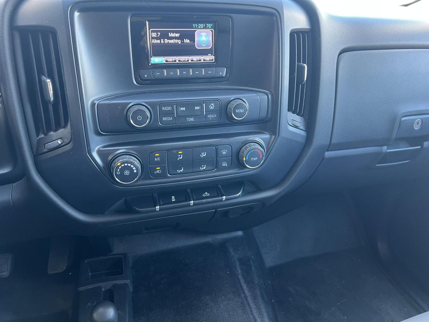 2015 White /Gray Chevrolet Silverado 2500HD (1GC2KUEG1FZ) with an 6.0L V8 OHV 16V FFV engine, 6-Speed Automatic transmission, located at 4520 Airline Hwy, Baton Rouge, LA, 70805, (225) 357-1497, 30.509325, -91.145432 - 2015 Chevrolet Silverado 2500HD Double Cab 4X4 ***ONE OWNER*** 6.0 V8 Gas, 260K Miles, A/C & Heat, Power Windows, Locks & Mirrors, Backup Camera, Spray In Bedliner, Century Camper Shell, Tow Package, Fuel Wheels. FOR INFO PLEASE CONTACT JEFF AT 225-413-0981 CHECK OUT OUR A+ RATING WITH THE BETTER BU - Photo#10