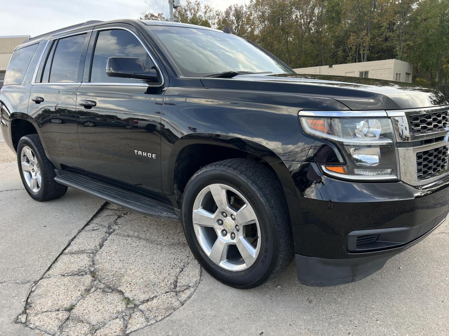2015 Black /Black Chevrolet Tahoe LT (1GNSCBKC6FR) with an 5.3L V8 engine, 6-Speed Automatic transmission, located at 4520 Airline Hwy, Baton Rouge, LA, 70805, (225) 357-1497, 30.509325, -91.145432 - 2015 Chevrolet Tahoe LT 2WD 5.3 V8 Gas, 165K Miles, Heated Leather, Seat 8, Dual A/C & Heat, All Power, Bose Stereo, Navigation, Backup Camera, Tow Package. FOR INFO PLEASE CONTACT JEFF AT 225-413-0981 CHECK OUT OUR A+ RATING WITH THE BETTER BUSINESS BUREAU WE HAVE BEEN A FAMILY OWNED AND OPERAT - Photo#3