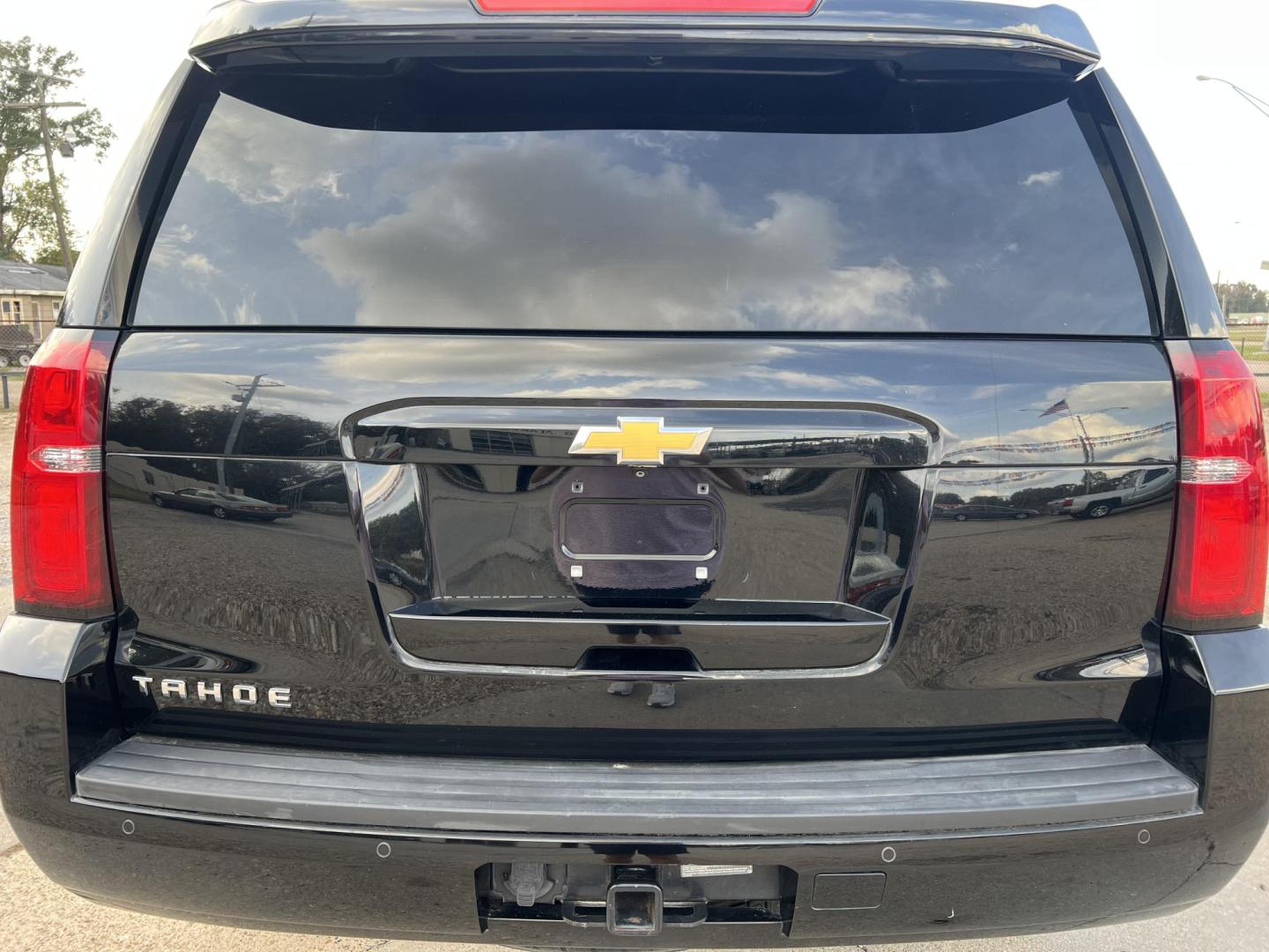 2015 Black /Black Chevrolet Tahoe LT (1GNSCBKC6FR) with an 5.3L V8 engine, 6-Speed Automatic transmission, located at 4520 Airline Hwy, Baton Rouge, LA, 70805, (225) 357-1497, 30.509325, -91.145432 - 2015 Chevrolet Tahoe LT 2WD 5.3 V8 Gas, 165K Miles, Heated Leather, Seat 8, Dual A/C & Heat, All Power, Bose Stereo, Navigation, Backup Camera, Tow Package. FOR INFO PLEASE CONTACT JEFF AT 225-413-0981 CHECK OUT OUR A+ RATING WITH THE BETTER BUSINESS BUREAU WE HAVE BEEN A FAMILY OWNED AND OPERAT - Photo#6
