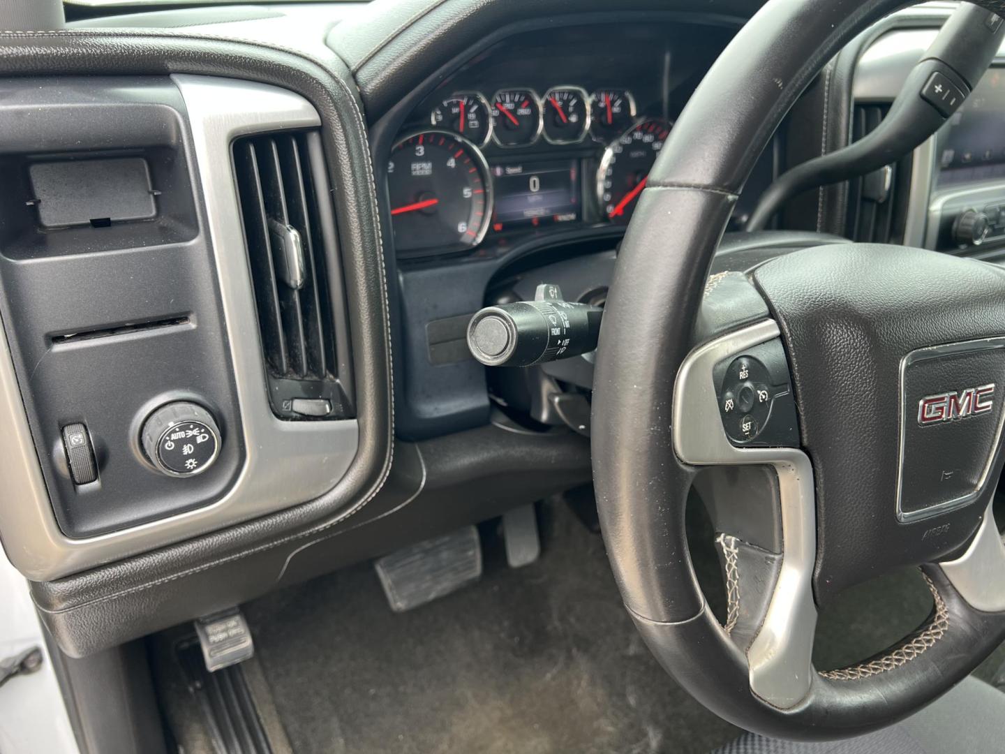 2015 White /Gray GMC Sierra 1500 SLE (3GTP1UEC3FG) with an 5.3L V8 OHV 16V engine, 6-Speed Automatic transmission, located at 4520 Airline Hwy, Baton Rouge, LA, 70805, (225) 357-1497, 30.509325, -91.145432 - 2015 GMC Sierra 1500 Crew Cab SLE ***NO ACCIDENTS*** 5.3 V8 Gas, 169K Miles, Cold A/C, Power Windows, Locks & Mirrors, New Tires, Spray In Bedliner, Backup Camera, Tow Package. FOR INFO PLEASE CONTACT JEFF AT 225-413-0981. CHECK OUT OUR A+ RATING WITH THE BETTER BUSINESS BUREAU. WE HAVE BEEN A FAMI - Photo#13