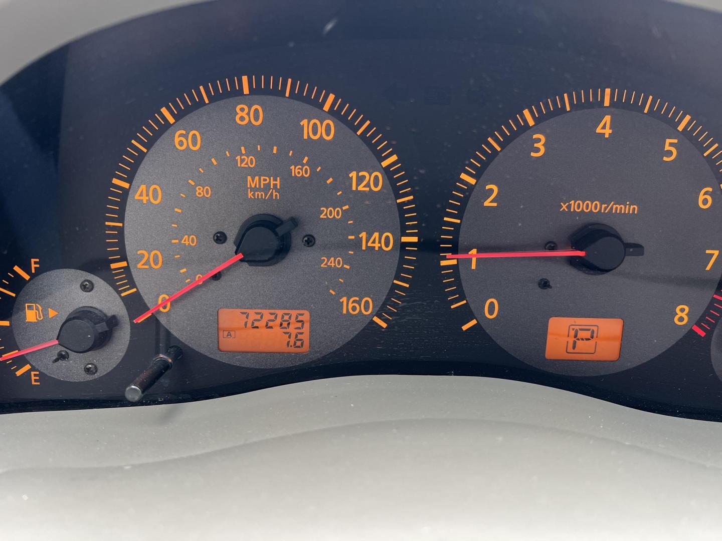 2004 Silver /Gray Infiniti G35 (JNKCV51E14M) with an 3.5L V6 DOHC 24V engine, 5-Speed Automatic Overdrive transmission, located at 4520 Airline Hwy, Baton Rouge, LA, 70805, (225) 357-1497, 30.509325, -91.145432 - 2004 Infiniti G35 ***TWO OWNER & NO ACCIDENTS*** 3.5 V6 Gas, Only 72K Miles, Heated Leather, Sunroof, A/C & Heat, Power Seat, Windows, Locks & Mirrors. FOR INFO PLEASE CONTACT JEFF AT 225-413-0981. CHECK OUT OUR A+ RATING WITH THE BETTER BUSINESS BUREAU. WE HAVE BEEN A FAMILY OWNED AND OPERATED BUS - Photo#7