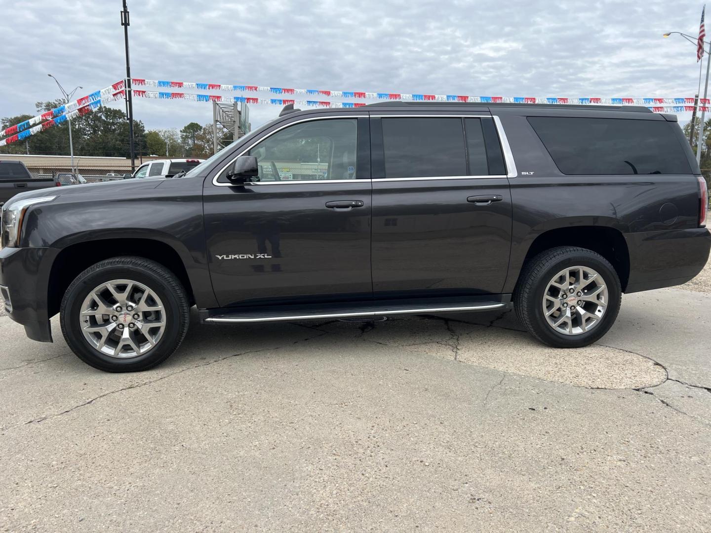 2017 Iridium Gray /Tan GMC Yukon XL SLT (1GKS1GKC8HR) with an 5.3L V8 OHV 16V engine, 6-Speed Automatic transmission, located at 4520 Airline Hwy, Baton Rouge, LA, 70805, (225) 357-1497, 30.509325, -91.145432 - 2017 GMC Yukon XL SLT 2WD ***ONE OWNER*** 5.3 V8 Gas, 111K Miles, Heated & Cooled Leather Seats, 7 Passenger Seating, All Power, Bose Stereo, Backup Camera, Tow Package & More. FOR INFO PLEASE CONTACT JEFF AT 225-413-0981. CHECK OUT OUR A+ RATING WITH THE BETTER BUSINESS BUREAU. WE HAVE BEEN A FAMI - Photo#1