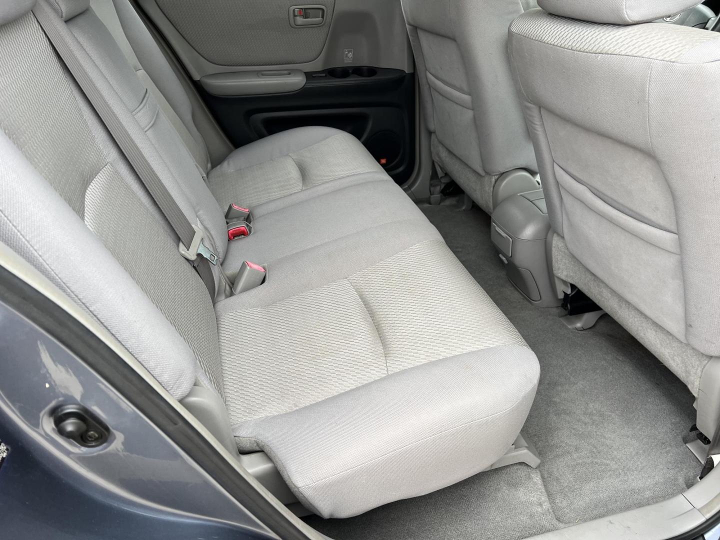 2005 Blue /Gray Toyota Highlander (JTEGP21A150) with an 3.3L V6 DOHC 24V engine, 5-Speed Automatic Overdrive transmission, located at 4520 Airline Hwy, Baton Rouge, LA, 70805, (225) 357-1497, 30.509325, -91.145432 - 2005 Toyota Highlander ***NO ACCIDENTS*** 3.3 V6 Gas, 180K Miles, Automatic, A/C & Heat, Power Windows, Locks & Mirrors, Seats 5 Passengers. FOR INFO PLEASE CONTACT JEFF AT 225-413-0981. CHECK OUT OUR A+ RATING WITH THE BETTER BUSINESS BUREAU. WE HAVE BEEN A FAMILY OWNED AND OPERATED BUSINESS AT - Photo#10