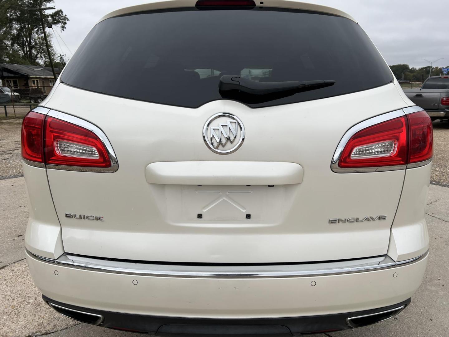 2015 White /Peanut Butter Buick Enclave Premium (5GAKRCKD4FJ) with an 3.6L V6 DOHC 24V engine, 6-Speed Automatic Overdrive transmission, located at 4520 Airline Hwy, Baton Rouge, LA, 70805, (225) 357-1497, 30.509325, -91.145432 - 2015 Buick Enclave Premium **NO ACCIDENTS** 3.6 V6 Gas, 121K Miles, Sunroof, Heated & Cooled Leather Seats, 7 Passenger Seating, All Power, Bose Stereo, Backup Camera, Tow Package & More. FOR INFO PLEASE CONTACT JEFF AT 225-413-0981. CHECK OUT OUR A+ RATING WITH THE BETTER BUSINESS BUREAU. WE HAVE B - Photo#6