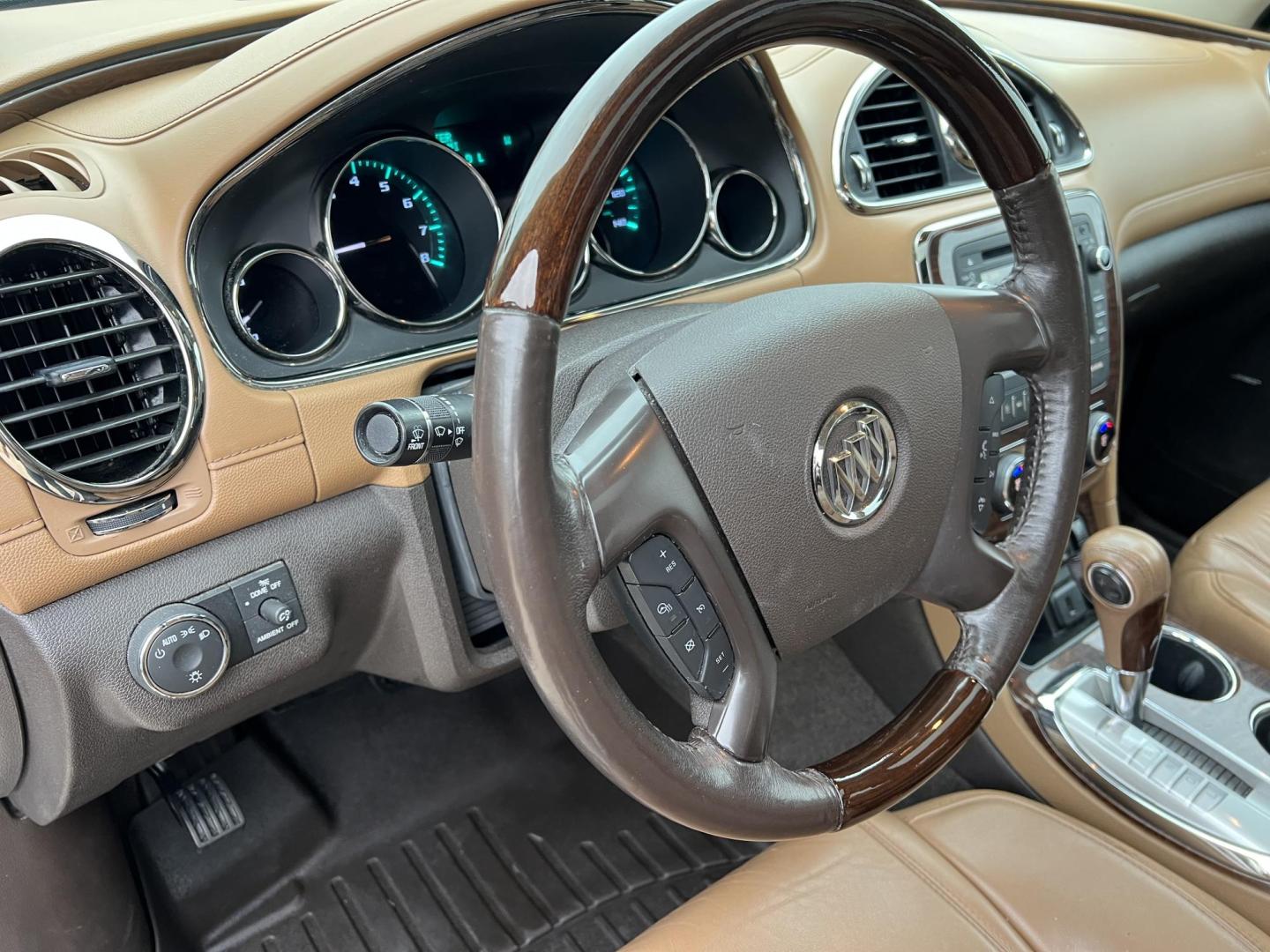 2015 White /Peanut Butter Buick Enclave Premium (5GAKRCKD4FJ) with an 3.6L V6 DOHC 24V engine, 6-Speed Automatic Overdrive transmission, located at 4520 Airline Hwy, Baton Rouge, LA, 70805, (225) 357-1497, 30.509325, -91.145432 - 2015 Buick Enclave Premium **NO ACCIDENTS** 3.6 V6 Gas, 121K Miles, Sunroof, Heated & Cooled Leather Seats, 7 Passenger Seating, All Power, Bose Stereo, Backup Camera, Tow Package & More. FOR INFO PLEASE CONTACT JEFF AT 225-413-0981. CHECK OUT OUR A+ RATING WITH THE BETTER BUSINESS BUREAU. WE HAVE B - Photo#13