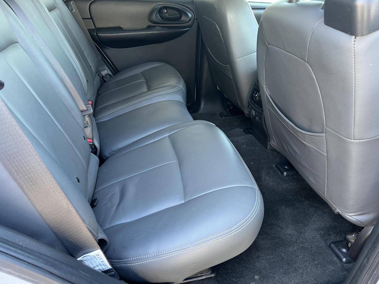 2008 Silver /Gray Chevrolet TrailBlazer LT1 (1GNET13M782) with an 5.3L V8 OHV 16V engine, 4-Speed Automatic Overdrive transmission, located at 4520 Airline Hwy, Baton Rouge, LA, 70805, (225) 357-1497, 30.509325, -91.145432 - 2008 Chevrolet Trailblazer 4WD 5.3 V8 Gas, 111K Miles, Leather, A/C & Heat, Power Windows, Locks & Mirrors, Tow Package. Has Minor Scratches. FOR INFO PLEASE CONTACT JEFF AT 225-413-0981. CHECK OUT OUR A+ RATING WITH THE BETTER BUSINESS BUREAU. WE HAVE BEEN A FAMILY OWNED AND OPERATED BUSINESS AT - Photo#12