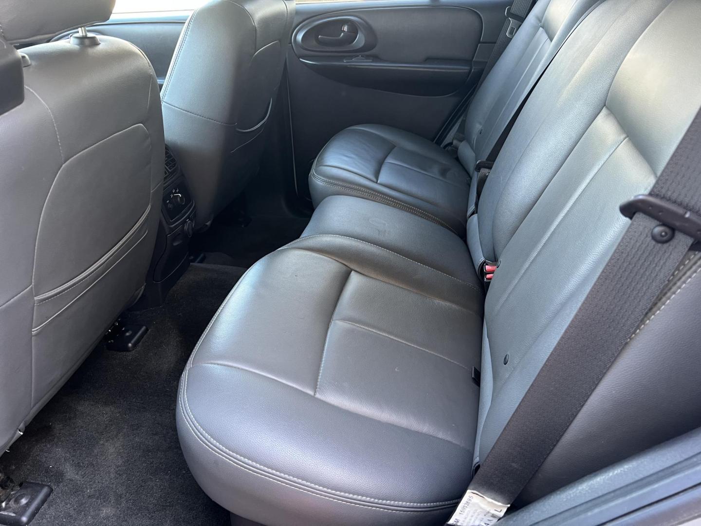 2008 Silver /Gray Chevrolet TrailBlazer LT1 (1GNET13M782) with an 5.3L V8 OHV 16V engine, 4-Speed Automatic Overdrive transmission, located at 4520 Airline Hwy, Baton Rouge, LA, 70805, (225) 357-1497, 30.509325, -91.145432 - 2008 Chevrolet Trailblazer 4WD 5.3 V8 Gas, 111K Miles, Leather, A/C & Heat, Power Windows, Locks & Mirrors, Tow Package. Has Minor Scratches. FOR INFO PLEASE CONTACT JEFF AT 225-413-0981. CHECK OUT OUR A+ RATING WITH THE BETTER BUSINESS BUREAU. WE HAVE BEEN A FAMILY OWNED AND OPERATED BUSINESS AT - Photo#13