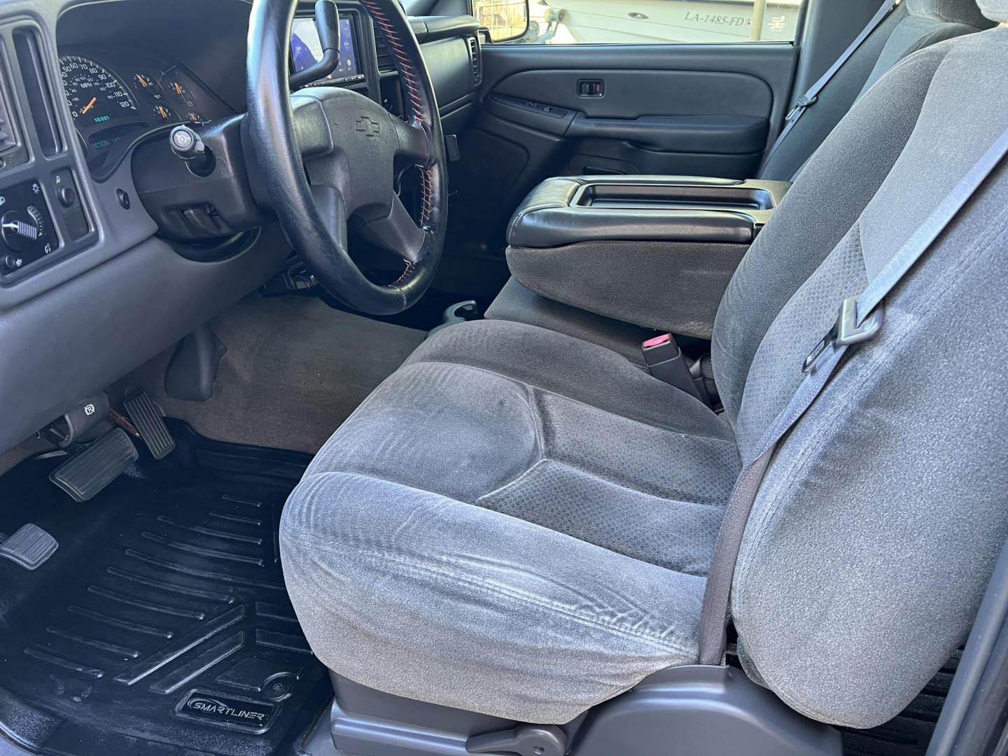 2004 Dark Spiral Gray /Gray Chevrolet Silverado 2500 LS (1GCGC23UX4F) with an 6.0L V8 OHV 16V engine, 4-Speed Automatic Overdrive transmission, located at 4520 Airline Hwy, Baton Rouge, LA, 70805, (225) 357-1497, 30.509325, -91.145432 - 2004 Chevrolet Silverado 2500 Crew Cab LS 2WD ***TWO OWNER & NO ACCIDENTS*** 6.0 V8 Gas, 147K Miles, A/C & Heat, Power Windows, Locks & Mirrors, Backup Camera, Spray In Bedliner, HELO Wheels, Bilstein Shocks, New Brakes, Tow Package. FOR INFO PLEASE CONTACT JEFF AT 225-413-0981. CHECK OUT OUR A+ RAT - Photo#11