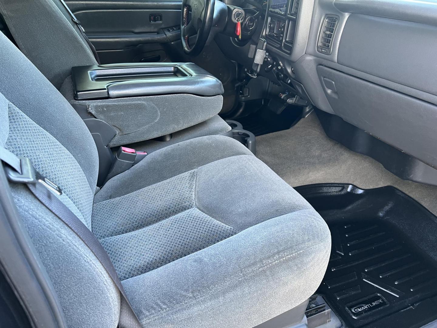 2004 Dark Spiral Gray /Gray Chevrolet Silverado 2500 LS (1GCGC23UX4F) with an 6.0L V8 OHV 16V engine, 4-Speed Automatic Overdrive transmission, located at 4520 Airline Hwy, Baton Rouge, LA, 70805, (225) 357-1497, 30.509325, -91.145432 - 2004 Chevrolet Silverado 2500 Crew Cab LS 2WD ***TWO OWNER & NO ACCIDENTS*** 6.0 V8 Gas, 147K Miles, A/C & Heat, Power Windows, Locks & Mirrors, Backup Camera, Spray In Bedliner, HELO Wheels, Bilstein Shocks, New Brakes, Tow Package. FOR INFO PLEASE CONTACT JEFF AT 225-413-0981. CHECK OUT OUR A+ RAT - Photo#12