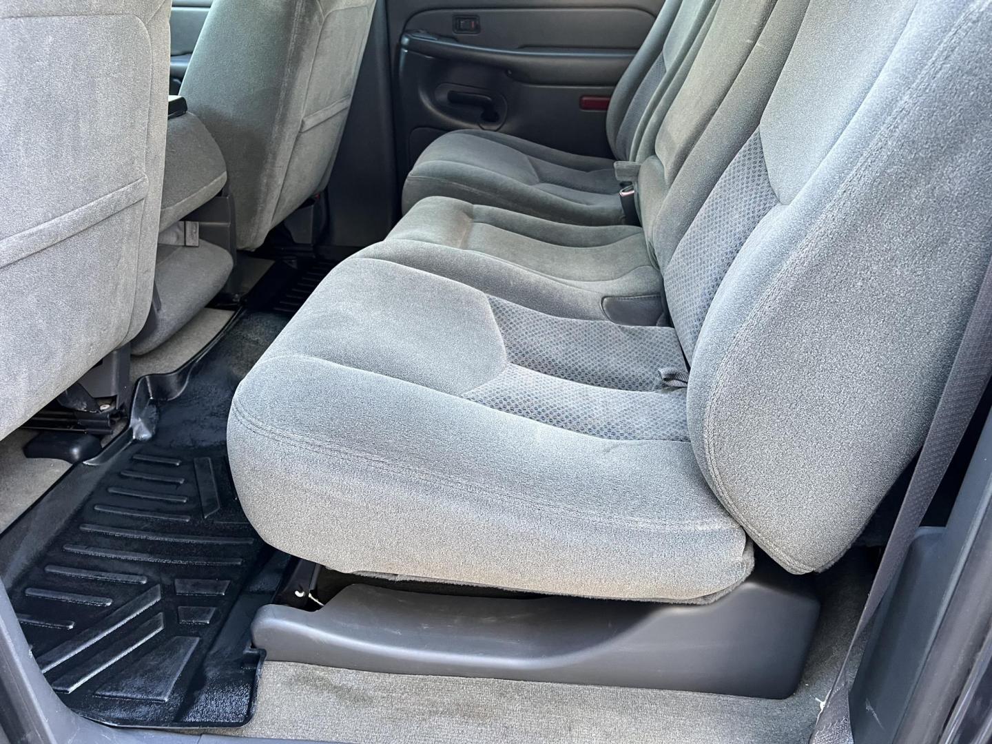 2004 Dark Spiral Gray /Gray Chevrolet Silverado 2500 LS (1GCGC23UX4F) with an 6.0L V8 OHV 16V engine, 4-Speed Automatic Overdrive transmission, located at 4520 Airline Hwy, Baton Rouge, LA, 70805, (225) 357-1497, 30.509325, -91.145432 - 2004 Chevrolet Silverado 2500 Crew Cab LS 2WD ***TWO OWNER & NO ACCIDENTS*** 6.0 V8 Gas, 147K Miles, A/C & Heat, Power Windows, Locks & Mirrors, Backup Camera, Spray In Bedliner, HELO Wheels, Bilstein Shocks, New Brakes, Tow Package. FOR INFO PLEASE CONTACT JEFF AT 225-413-0981. CHECK OUT OUR A+ RAT - Photo#14