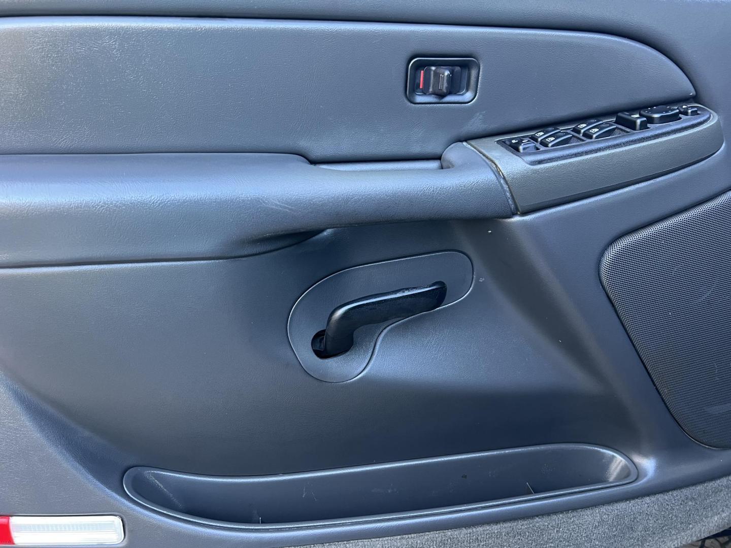 2004 Dark Spiral Gray /Gray Chevrolet Silverado 2500 LS (1GCGC23UX4F) with an 6.0L V8 OHV 16V engine, 4-Speed Automatic Overdrive transmission, located at 4520 Airline Hwy, Baton Rouge, LA, 70805, (225) 357-1497, 30.509325, -91.145432 - 2004 Chevrolet Silverado 2500 Crew Cab LS 2WD ***TWO OWNER & NO ACCIDENTS*** 6.0 V8 Gas, 147K Miles, A/C & Heat, Power Windows, Locks & Mirrors, Backup Camera, Spray In Bedliner, HELO Wheels, Bilstein Shocks, New Brakes, Tow Package. FOR INFO PLEASE CONTACT JEFF AT 225-413-0981. CHECK OUT OUR A+ RAT - Photo#16