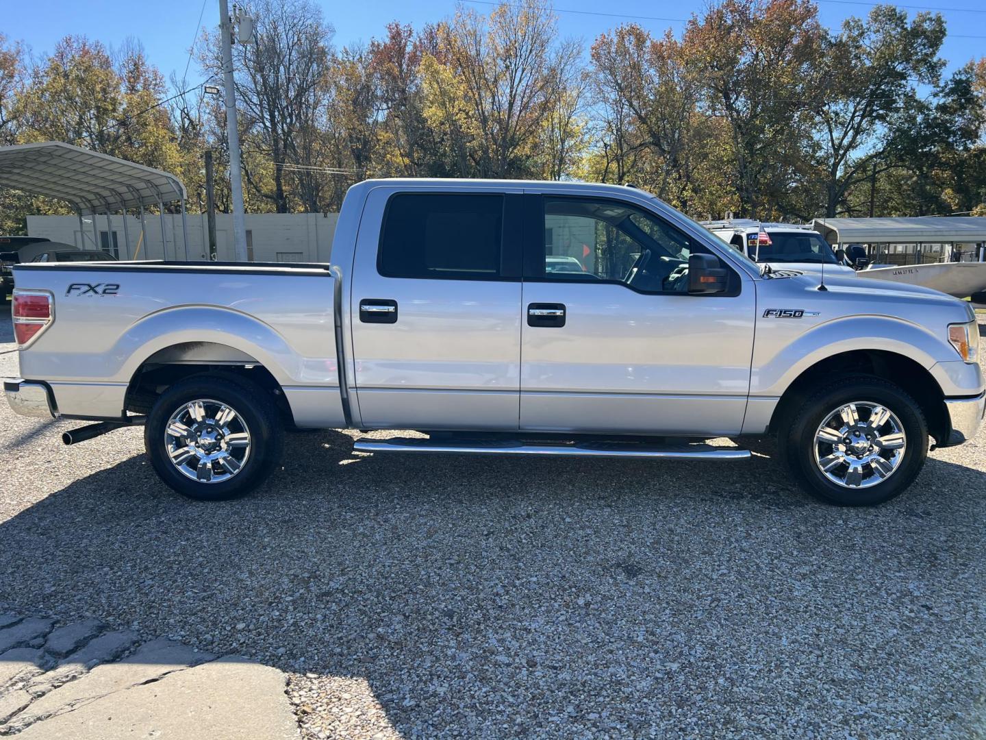 2010 Silver /Gray Ford F-150 XLT (1FTFW1CV6AF) with an 5.4L V8 SOHC 24V FFV engine, 4-Speed Automatic transmission, located at 4520 Airline Hwy, Baton Rouge, LA, 70805, (225) 357-1497, 30.509325, -91.145432 - 2010 Ford F150 SuperCrew XLT 2WD ***ONE OWNER & NO ACCIDENTS*** 5.4 V8 Gas, 177K Miles, Cold A/C, Power Windows, Locks & Mirrors, Seating For 6, Spray In Bedliner, Tow Package. FOR INFO PLEASE CONTACT JEFF AT 225-413-0981. CHECK OUT OUR A+ RATING WITH THE BETTER BUSINESS BUREAU. WE HAVE BEEN A FAMIL - Photo#4