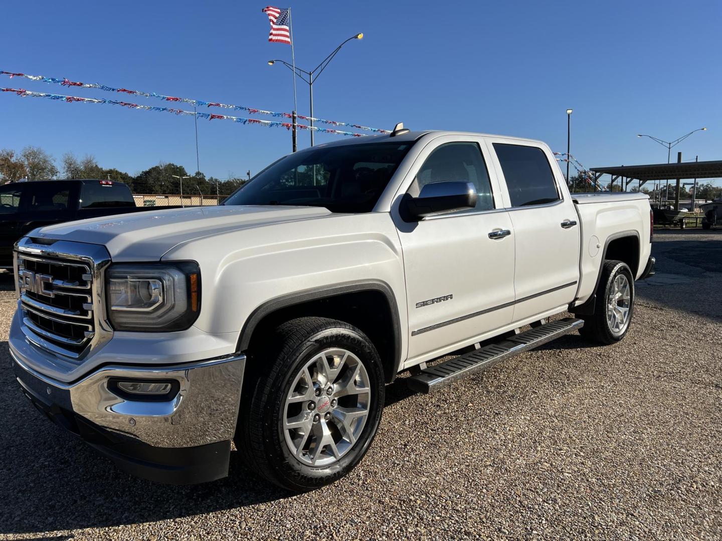 2018 White /Tan GMC Sierra 1500 SLT (3GTP1NEC1JG) with an 5.3L V8 OHV 16V engine, 6-Speed Automatic transmission, located at 4520 Airline Hwy, Baton Rouge, LA, 70805, (225) 357-1497, 30.509325, -91.145432 - 2018 GMC Sierra Crew Cab SLT ***ONE OWNER & NO ACCIDENTS*** 5.3 V8 Gas, 178K Miles, Heated & Cooled Leather, Bose Stereo, A/C & Heat, All Power, Bed Cover, Tow Pkg & More. FOR INFO PLEASE CONTACT JEFF AT 225-413-0981. CHECK OUT OUR A+ RATING WITH THE BETTER BUSINESS BUREAU. WE HAVE BEEN A FAMILY OWN - Photo#0