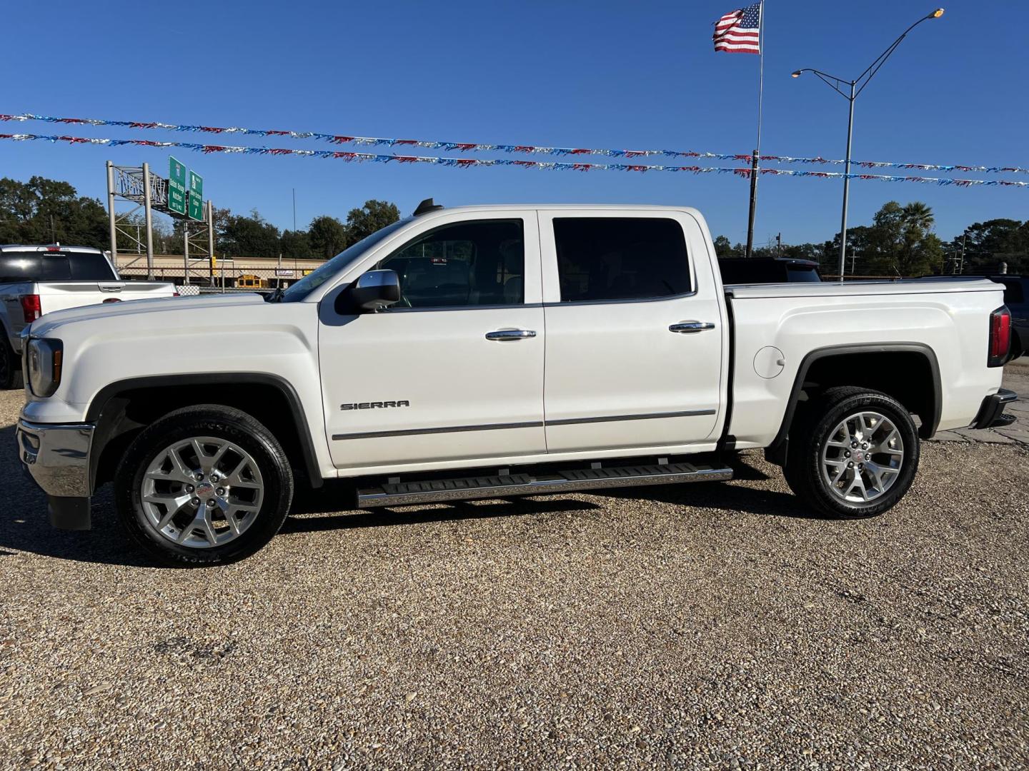 2018 White /Tan GMC Sierra 1500 SLT (3GTP1NEC1JG) with an 5.3L V8 OHV 16V engine, 6-Speed Automatic transmission, located at 4520 Airline Hwy, Baton Rouge, LA, 70805, (225) 357-1497, 30.509325, -91.145432 - 2018 GMC Sierra Crew Cab SLT ***ONE OWNER & NO ACCIDENTS*** 5.3 V8 Gas, 178K Miles, Heated & Cooled Leather, Bose Stereo, A/C & Heat, All Power, Bed Cover, Tow Pkg & More. FOR INFO PLEASE CONTACT JEFF AT 225-413-0981. CHECK OUT OUR A+ RATING WITH THE BETTER BUSINESS BUREAU. WE HAVE BEEN A FAMILY OWN - Photo#1